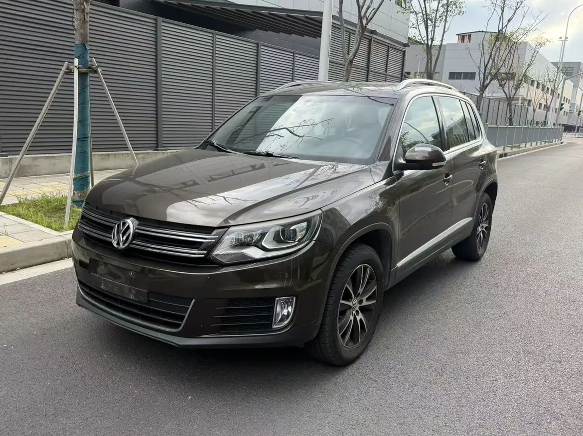 Volkswagen Tiguan (Tharu)