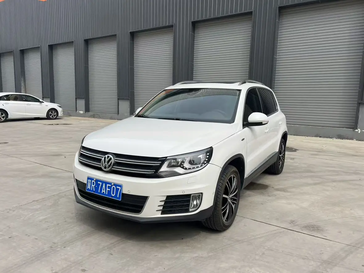 Volkswagen Tiguan (Tharu)