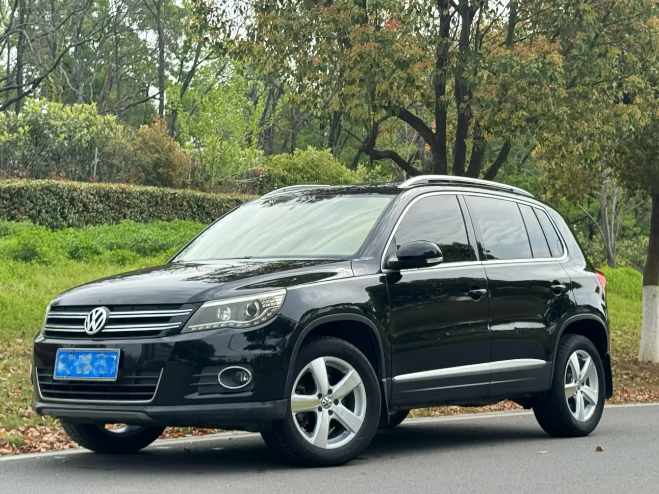 Volkswagen Tiguan (Tharu)