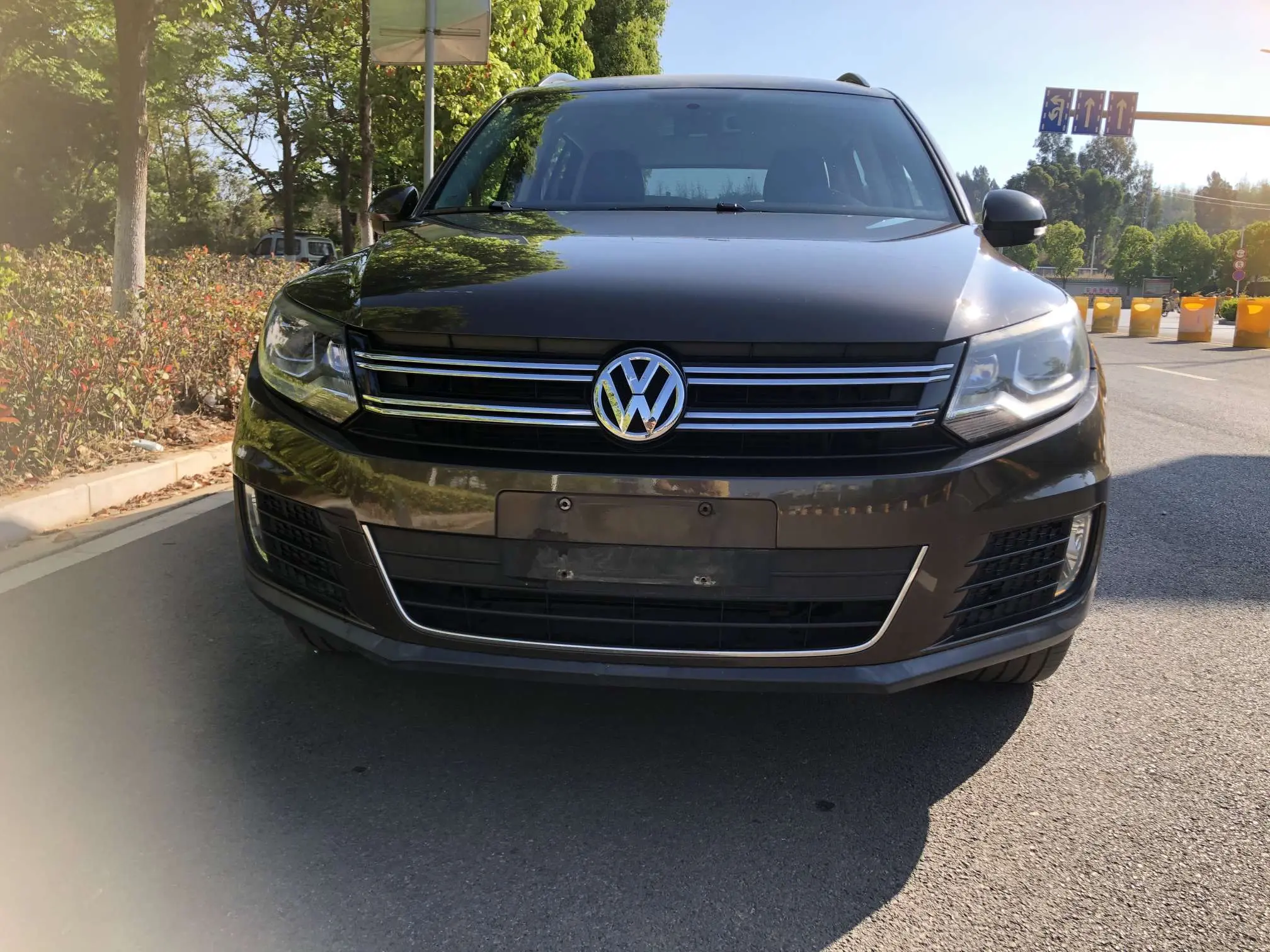 Volkswagen Tiguan (Tharu)