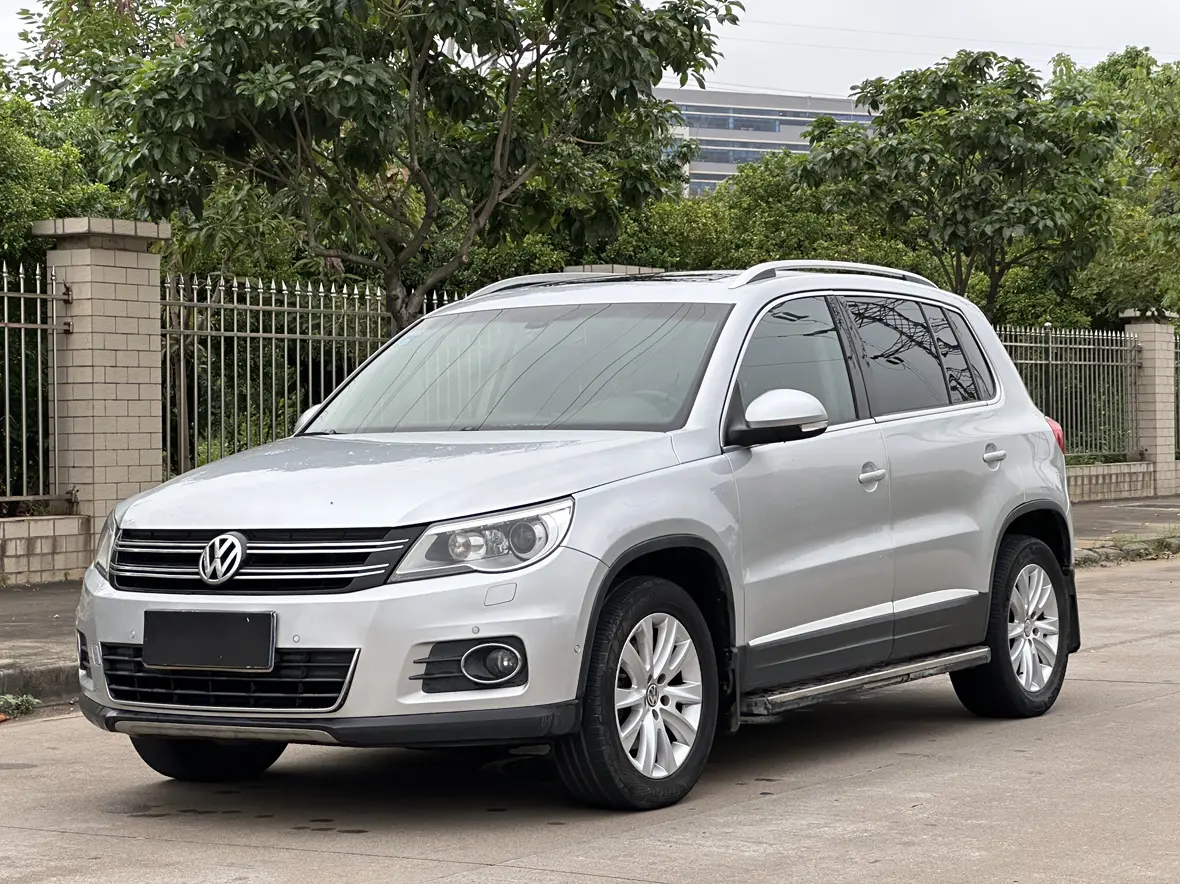 Volkswagen Tiguan (Tharu)