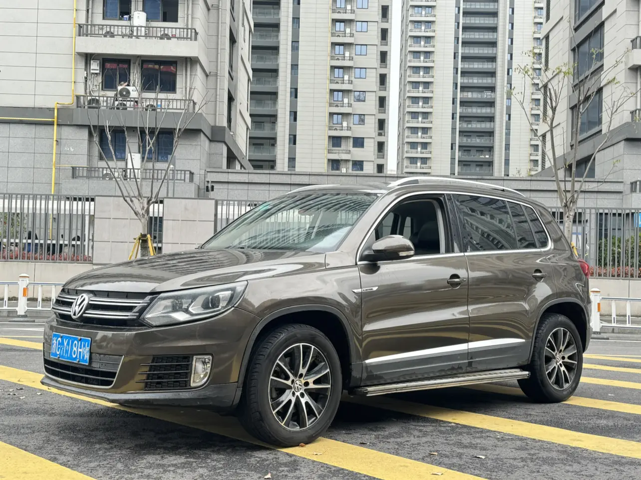 Volkswagen Tiguan (Tharu)