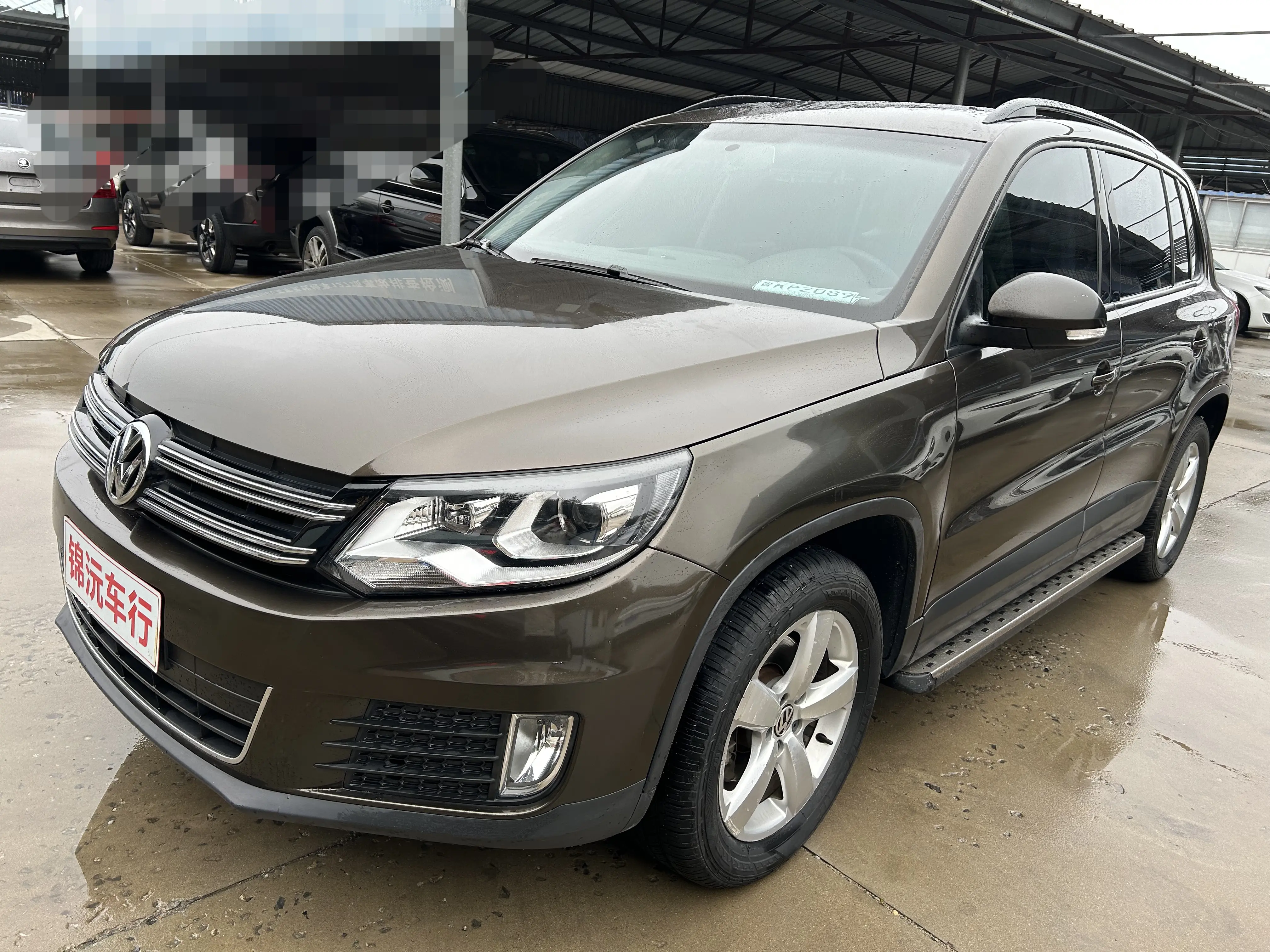 Volkswagen Tiguan (Tharu)
