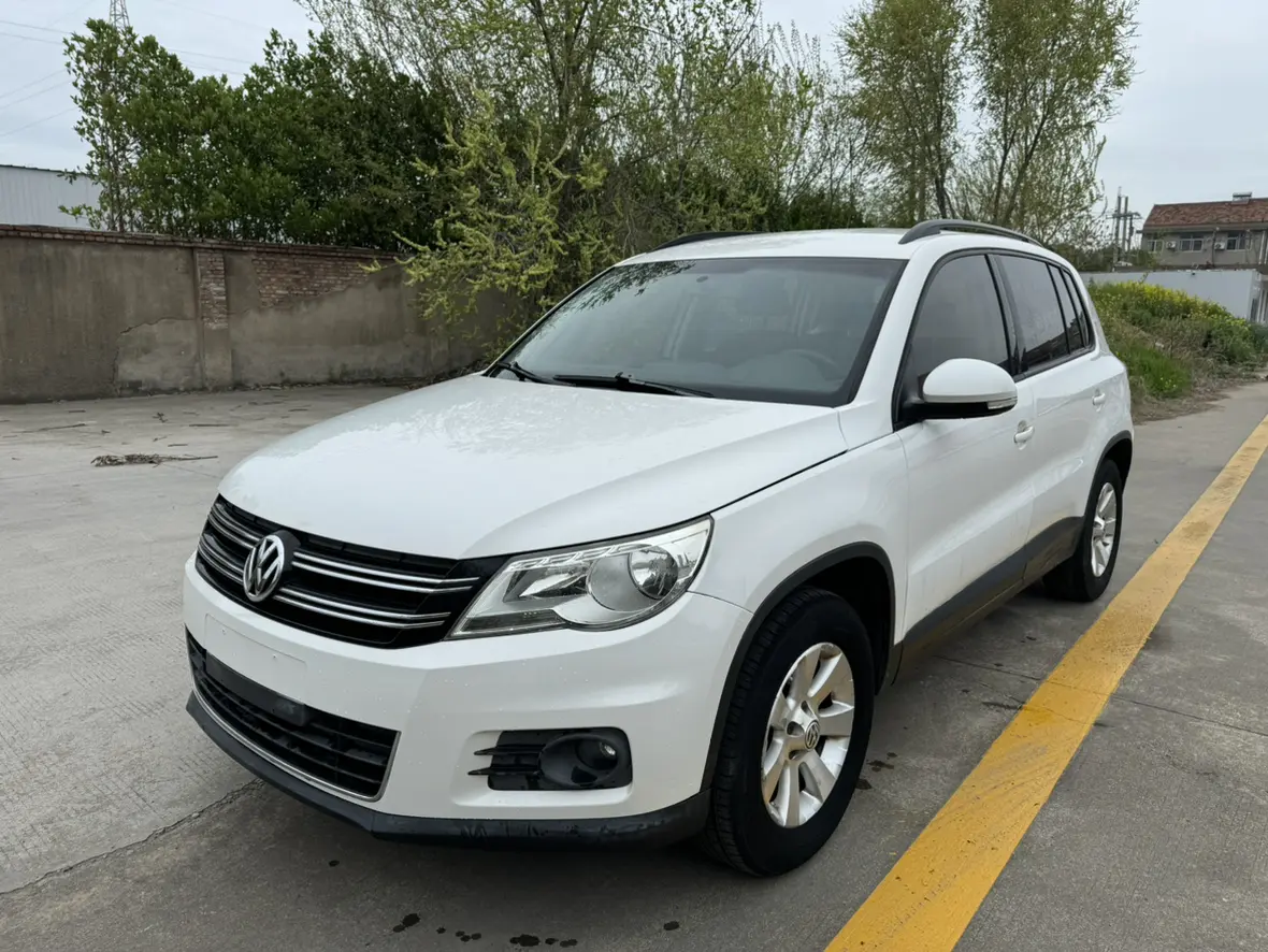 Volkswagen Tiguan (Tharu)