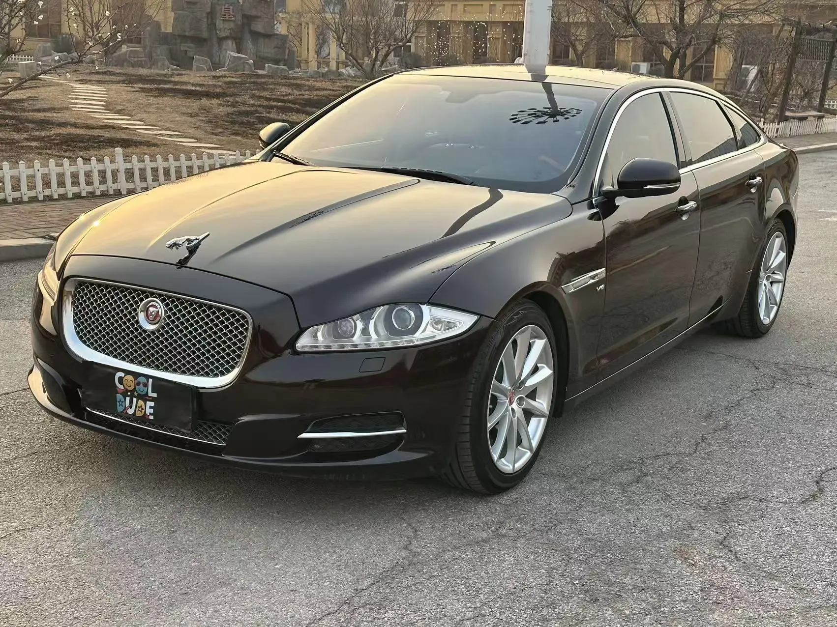 Jaguar XJ