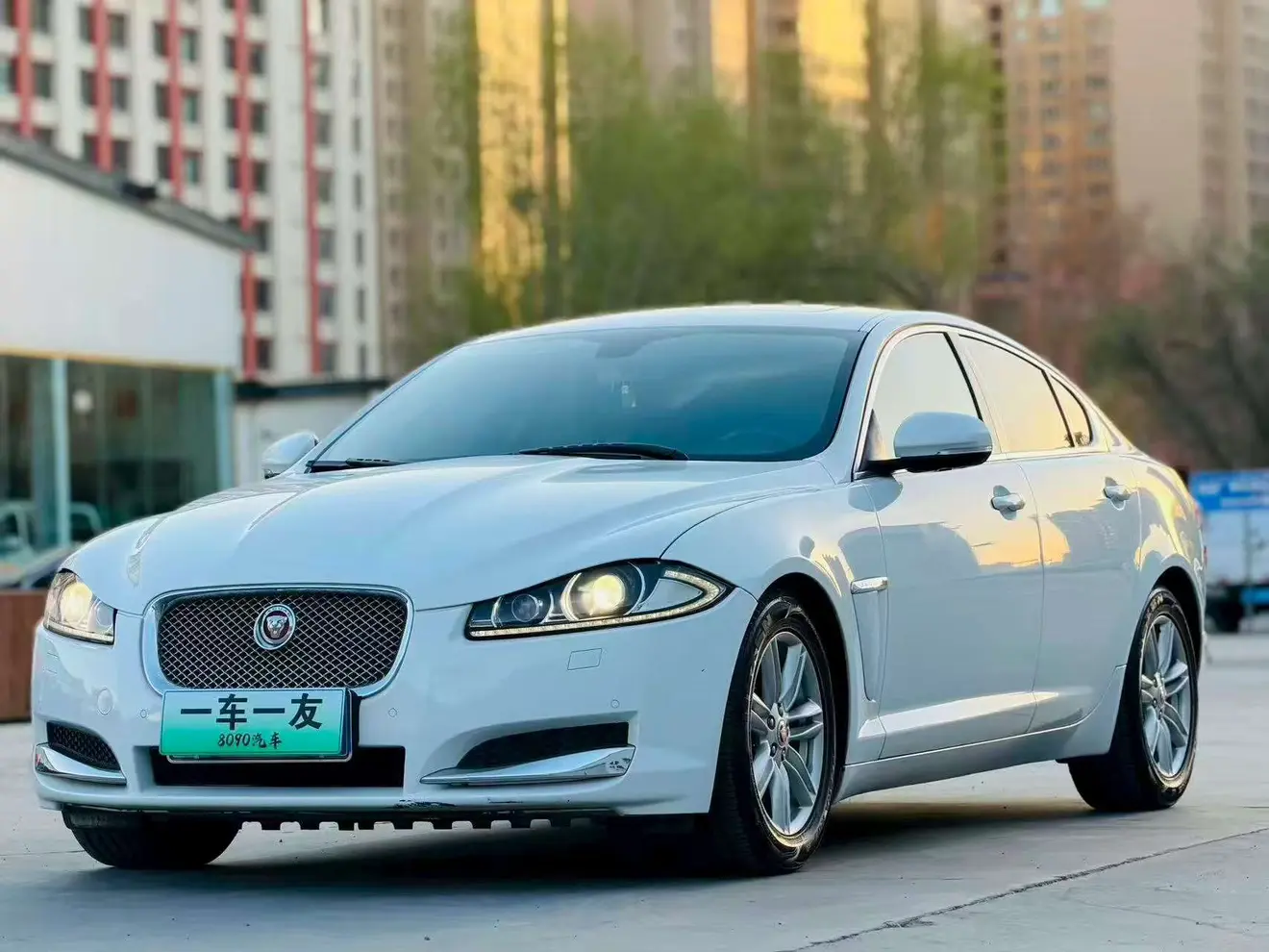 Jaguar XF