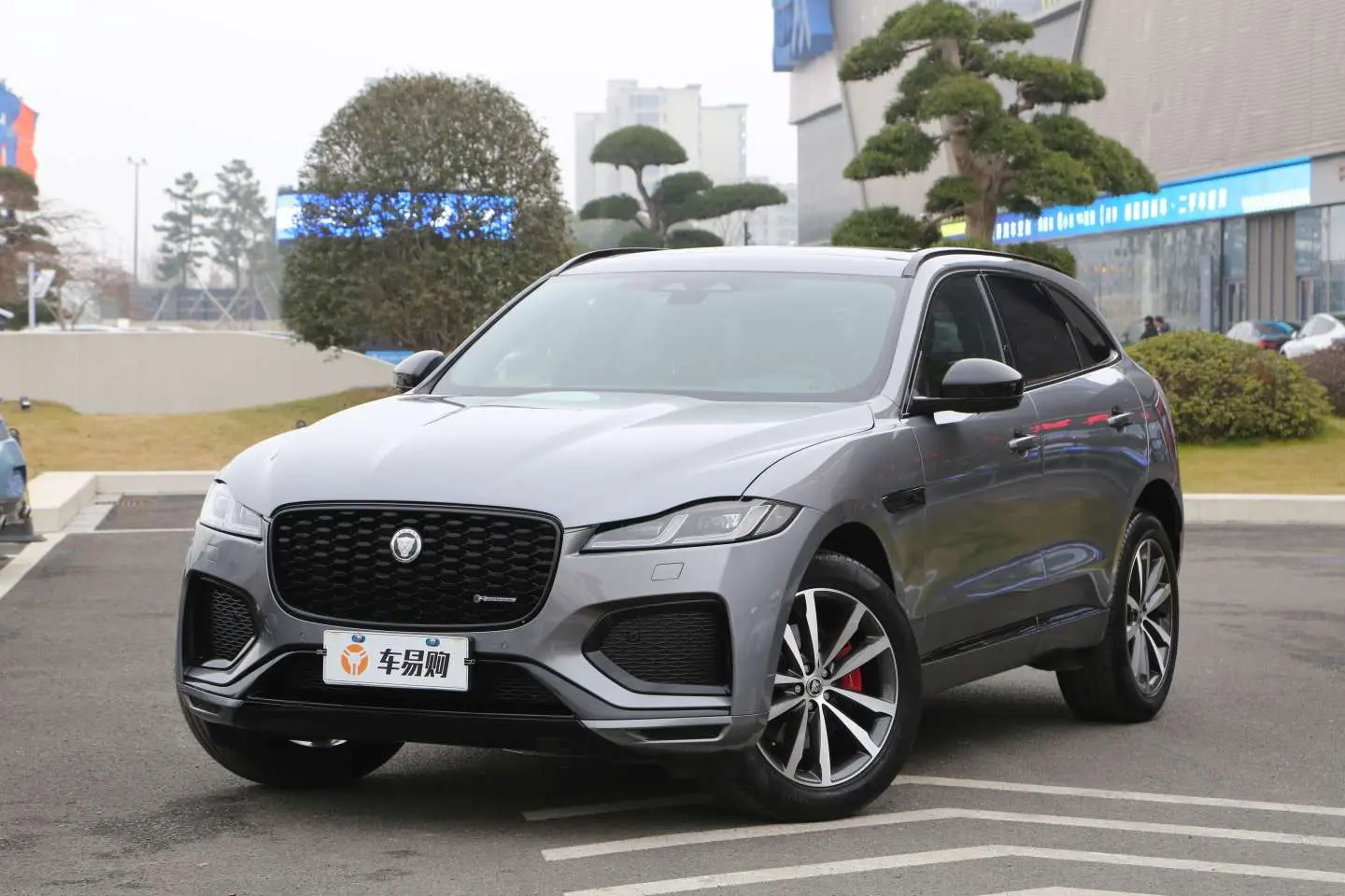 Jaguar F-PACE