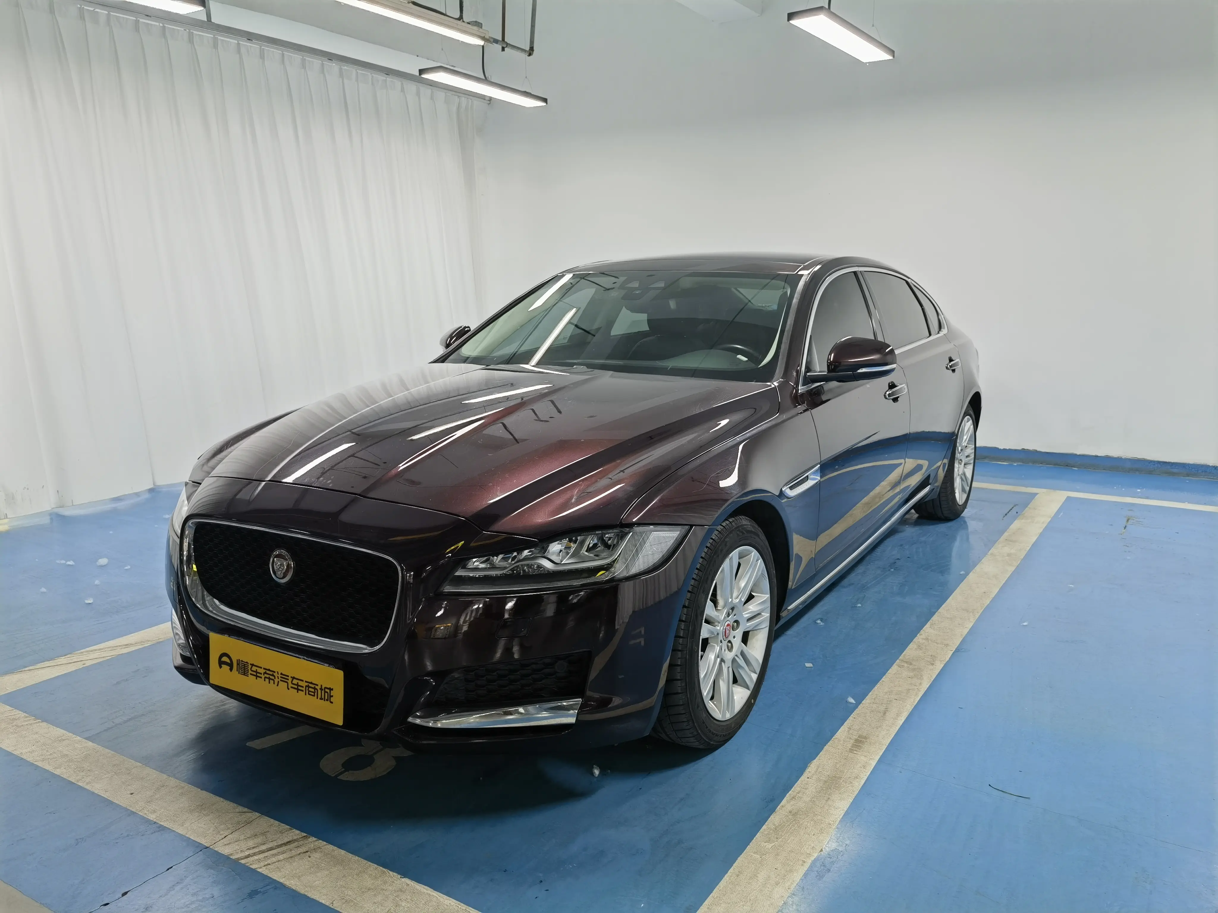 Jaguar XFL