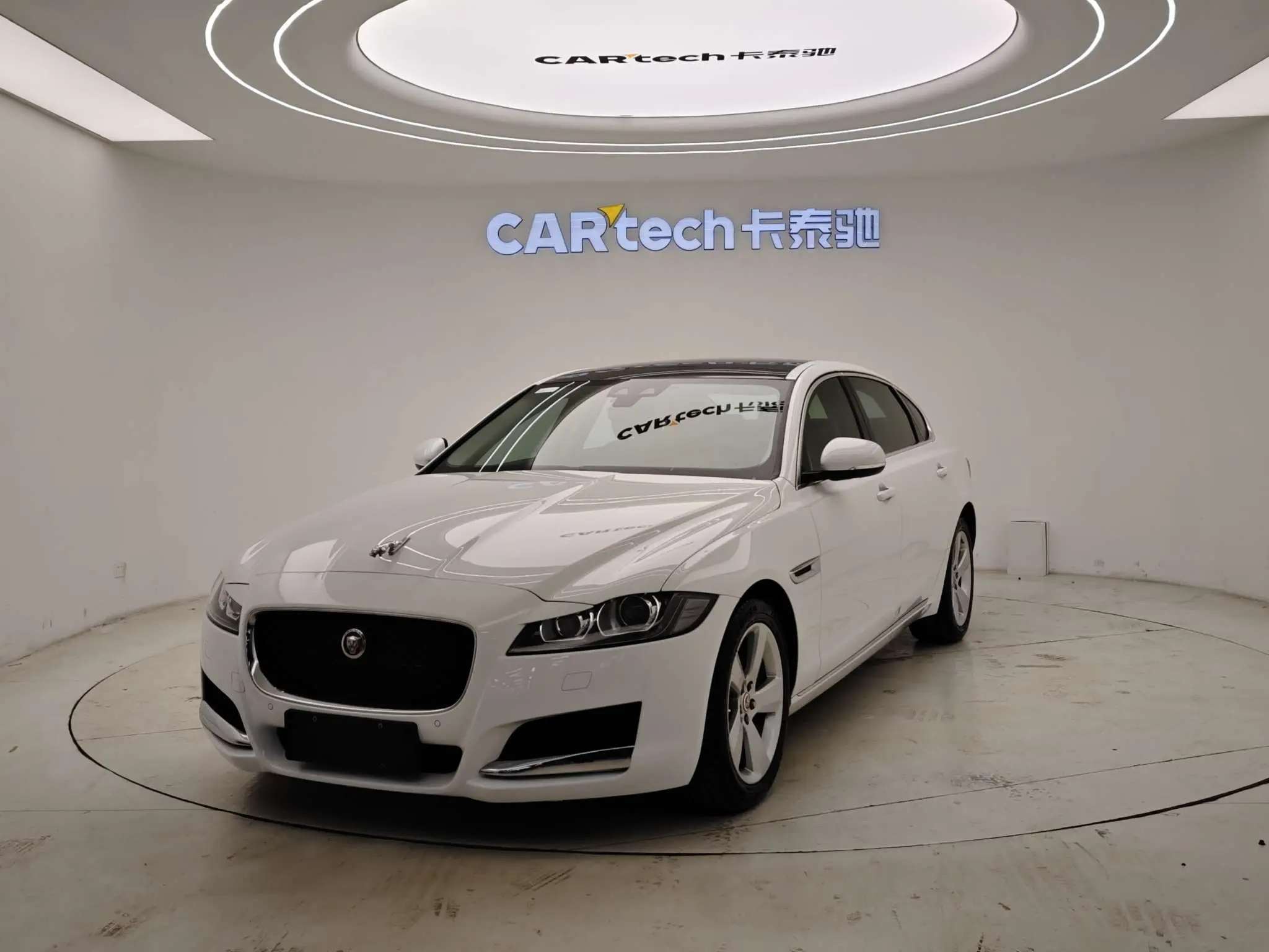 Jaguar XFL