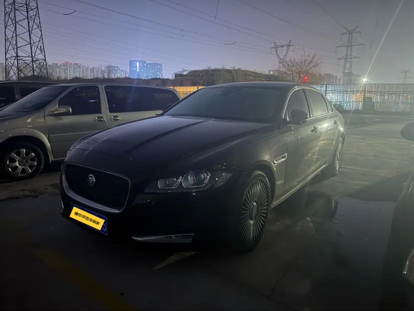 Jaguar XFL