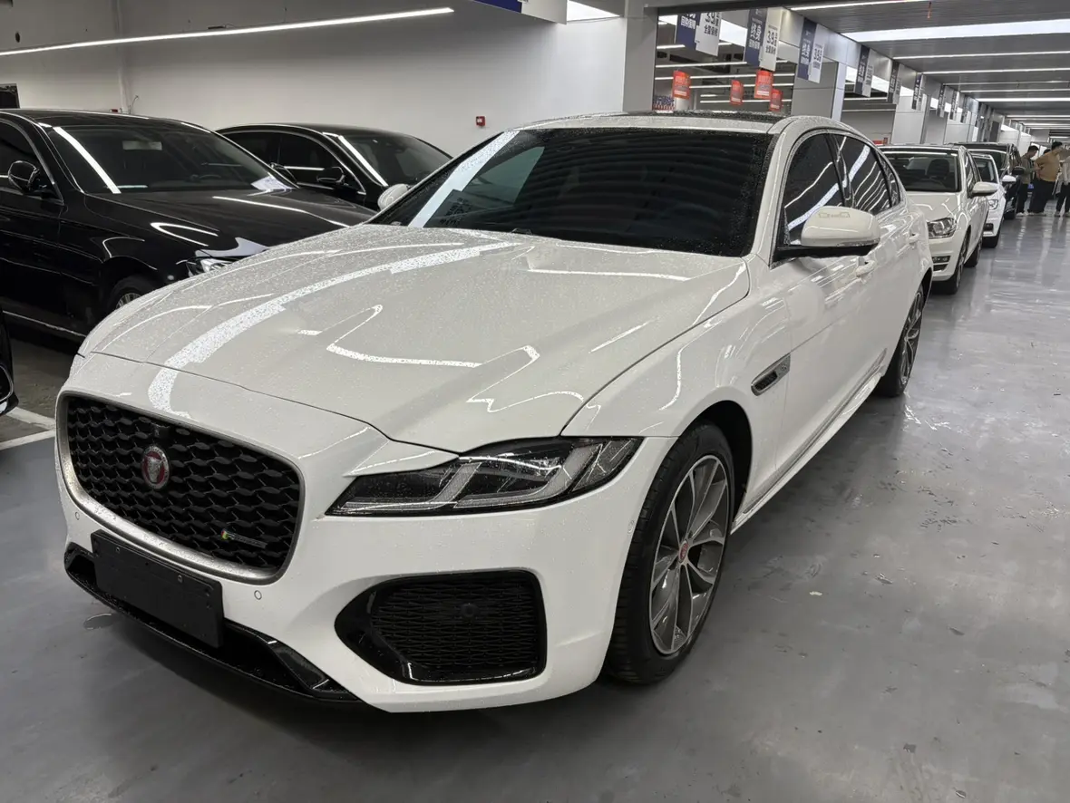 Jaguar XFL