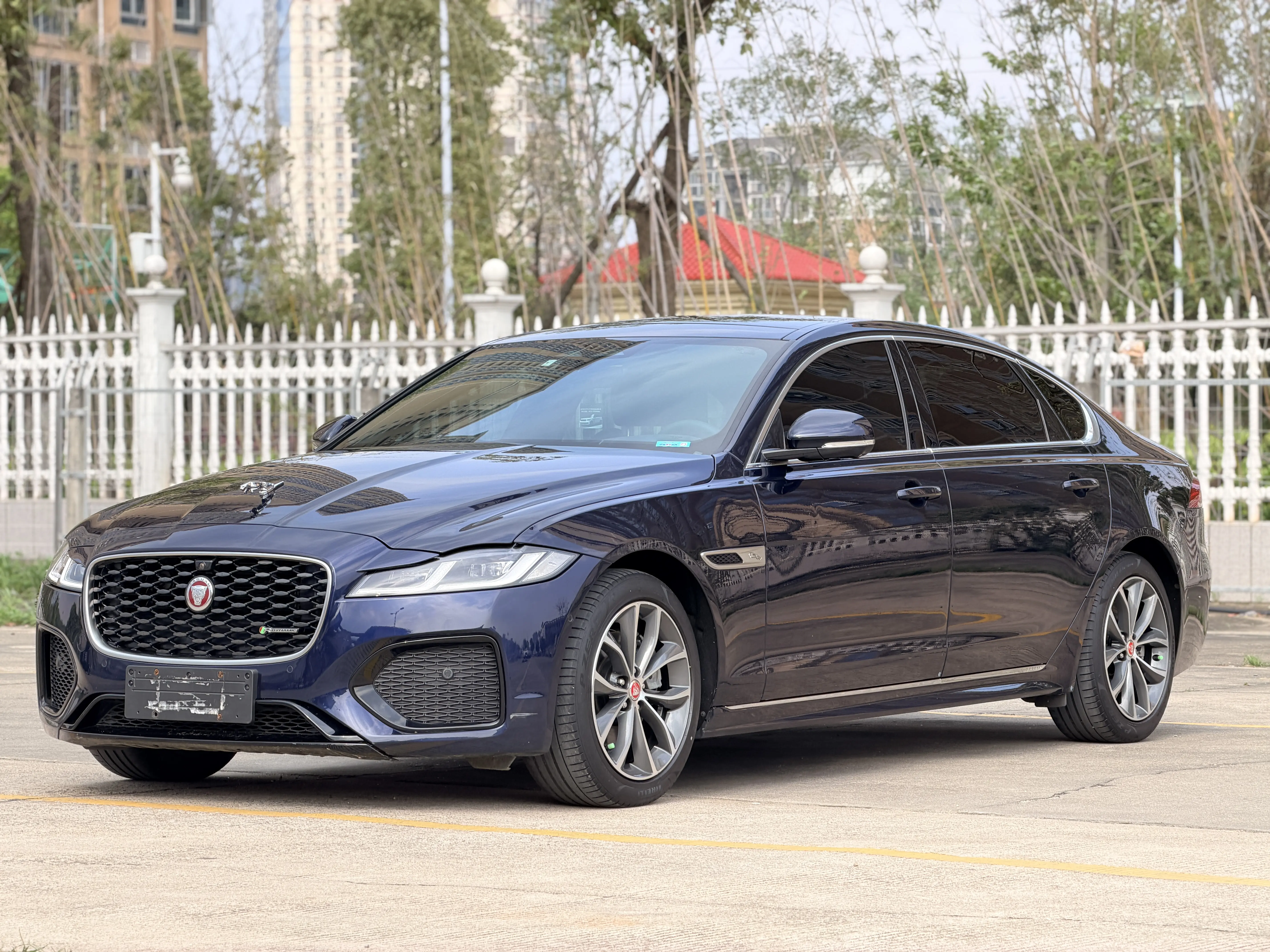 Jaguar XFL