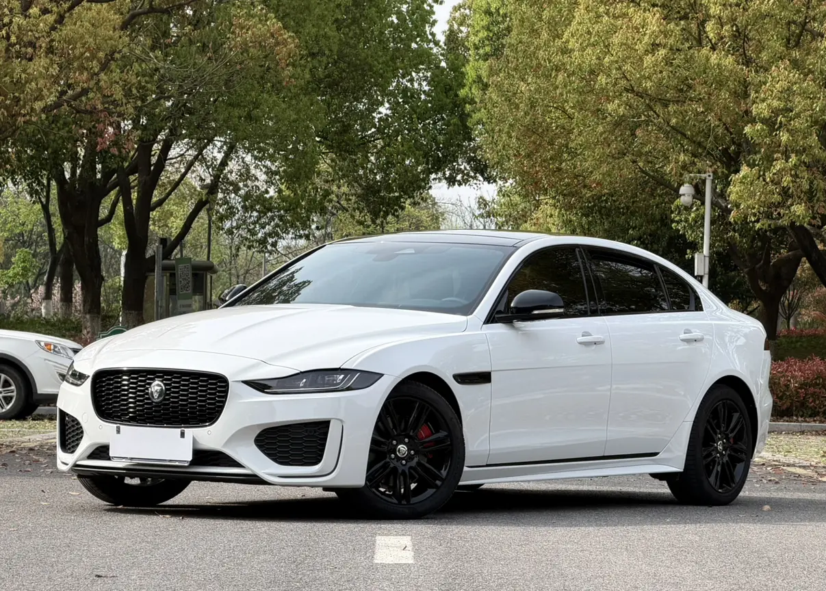 Jaguar XEL