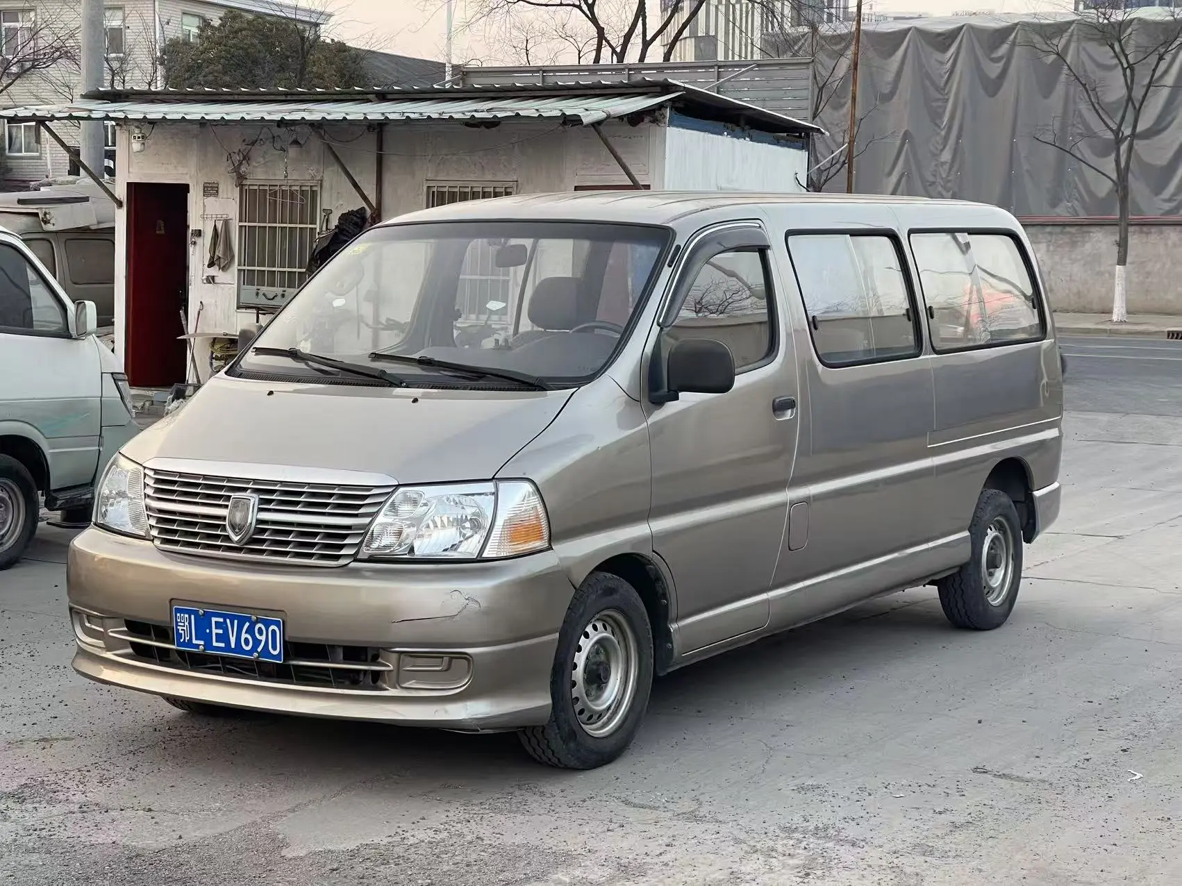 Golden cup Jinbei Express