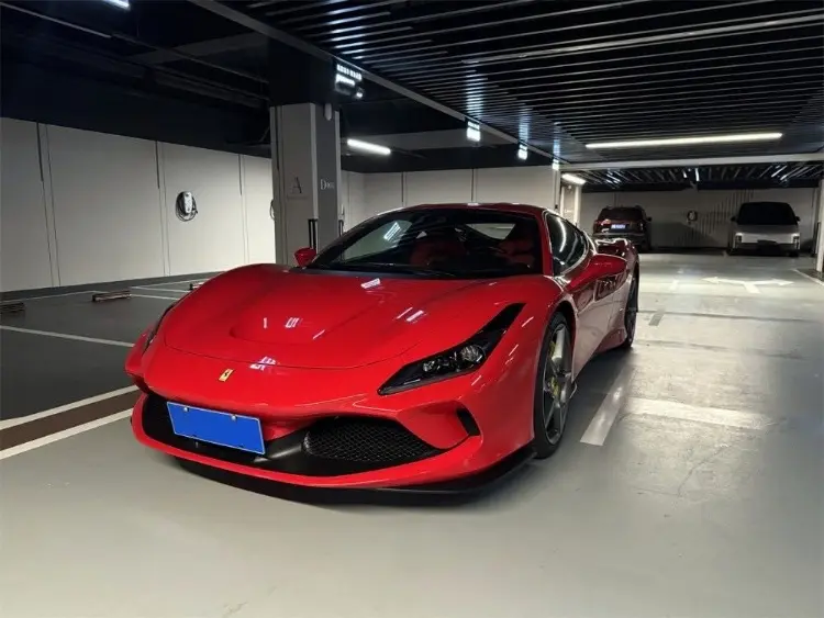 Ferrari F8