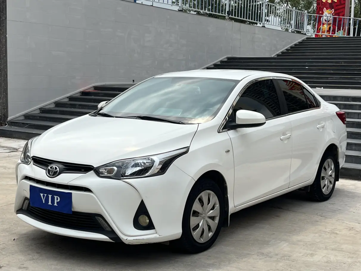 Toyota YARiS L Enjoy