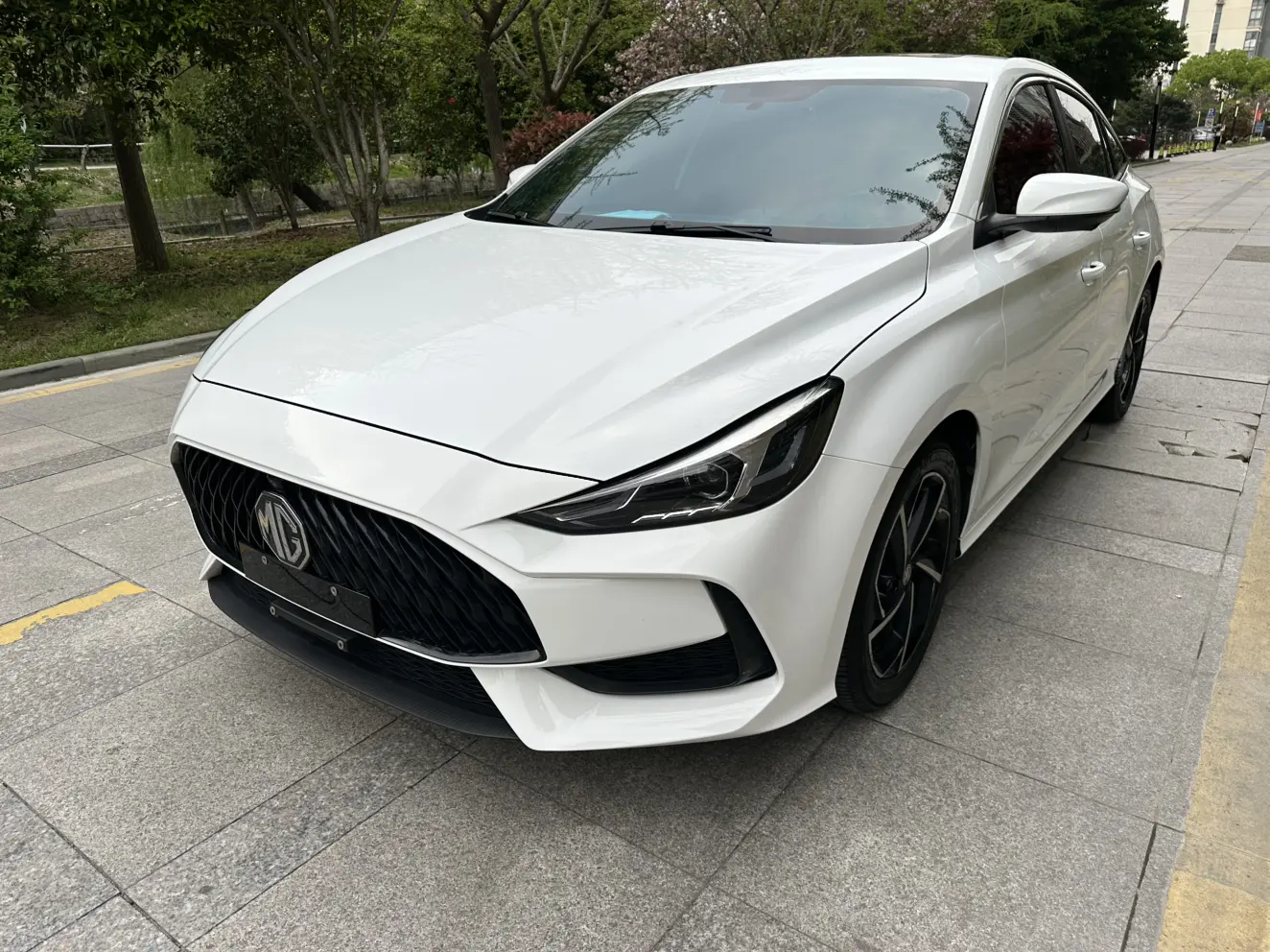 MG 5