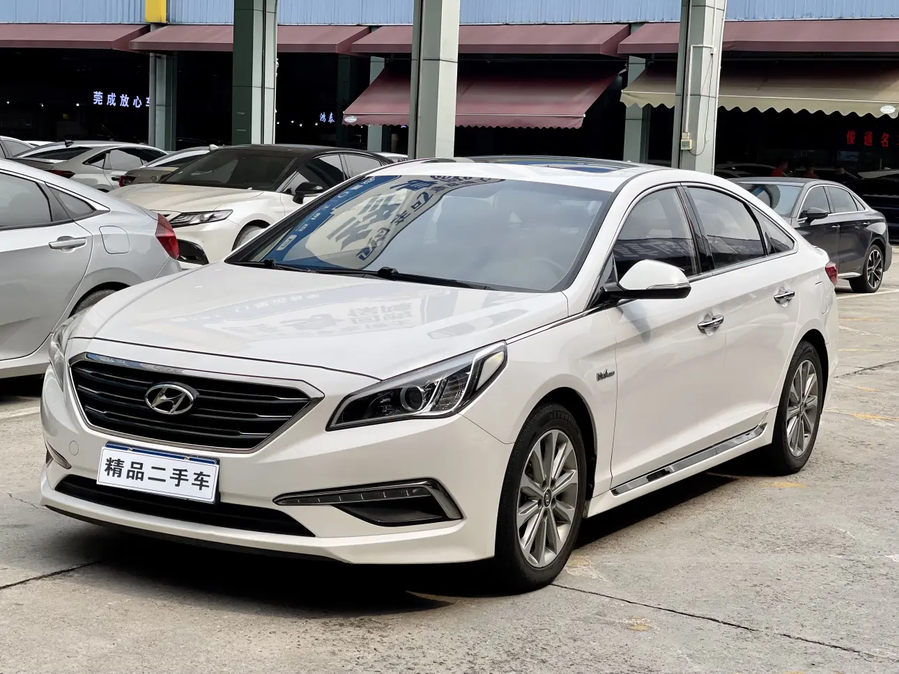 Hyundai Sonata nine