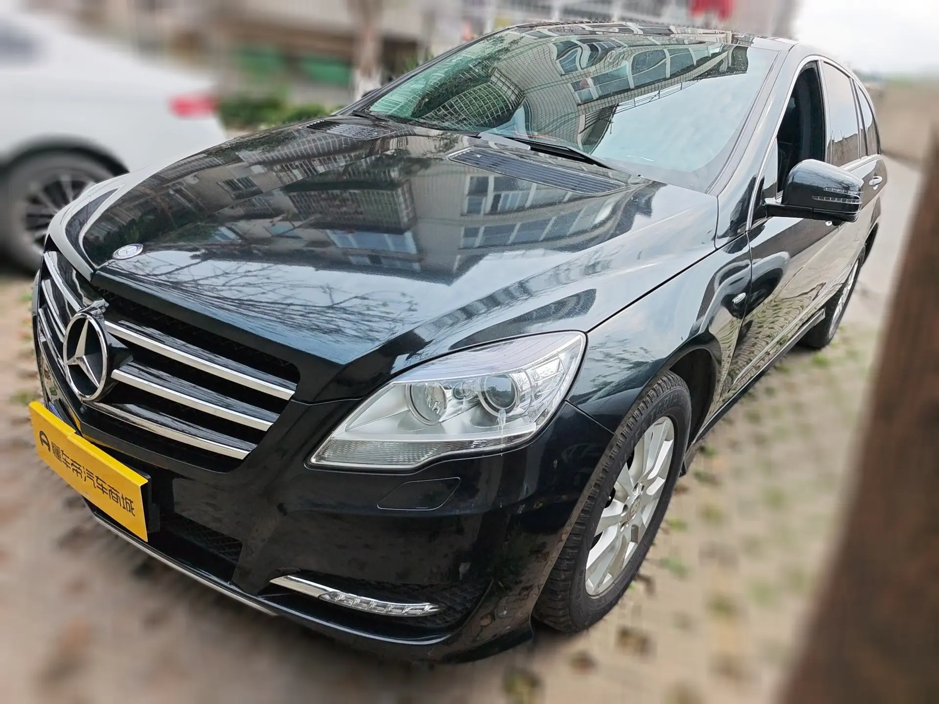 Mercedes-Benz R-Class
