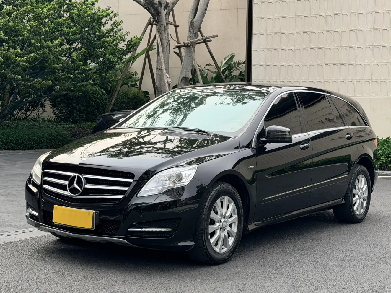 Mercedes-Benz R-Class