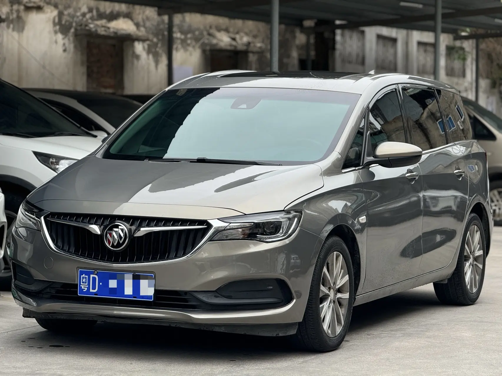Buick GL6