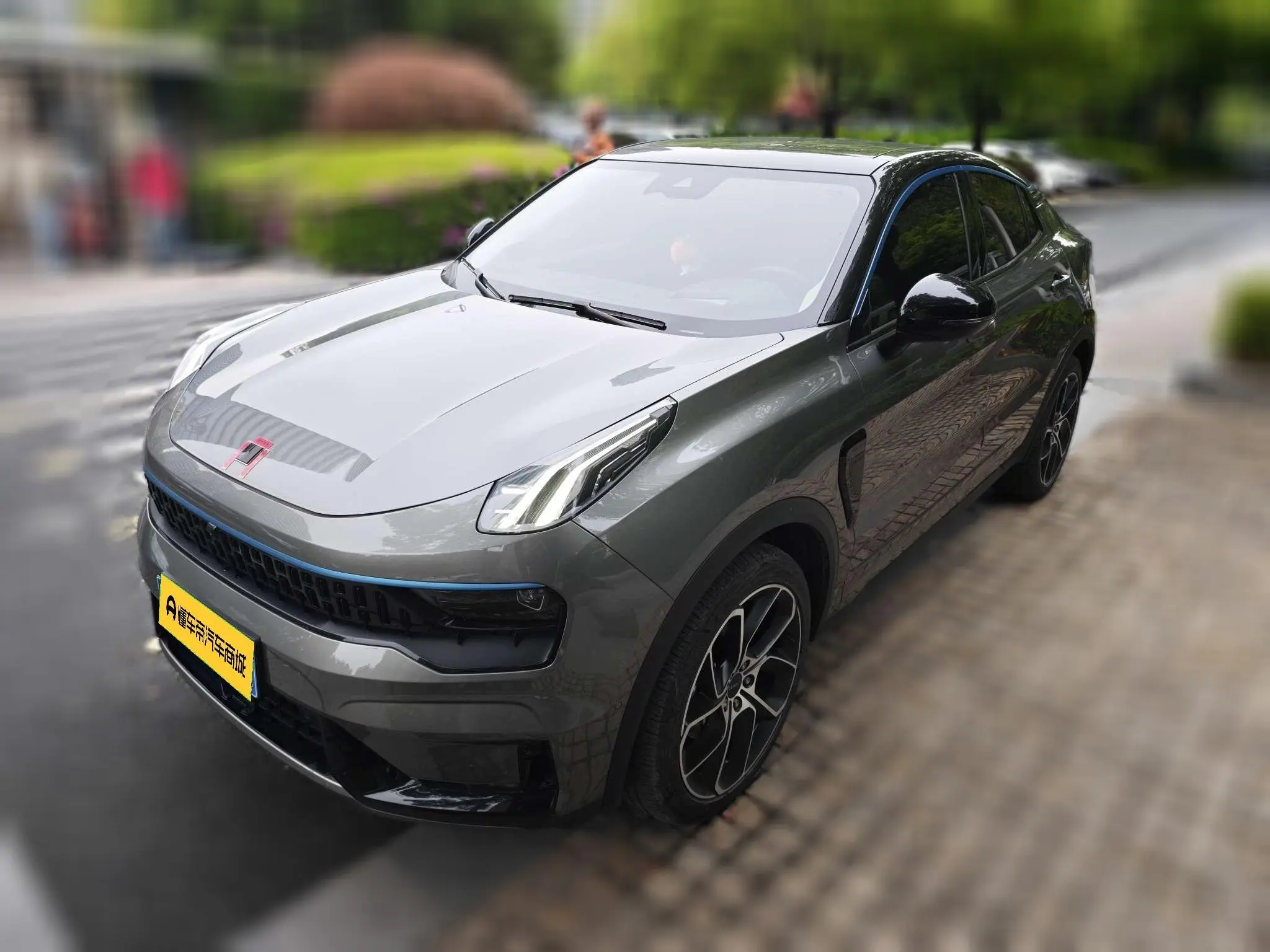Lynk & Co 05