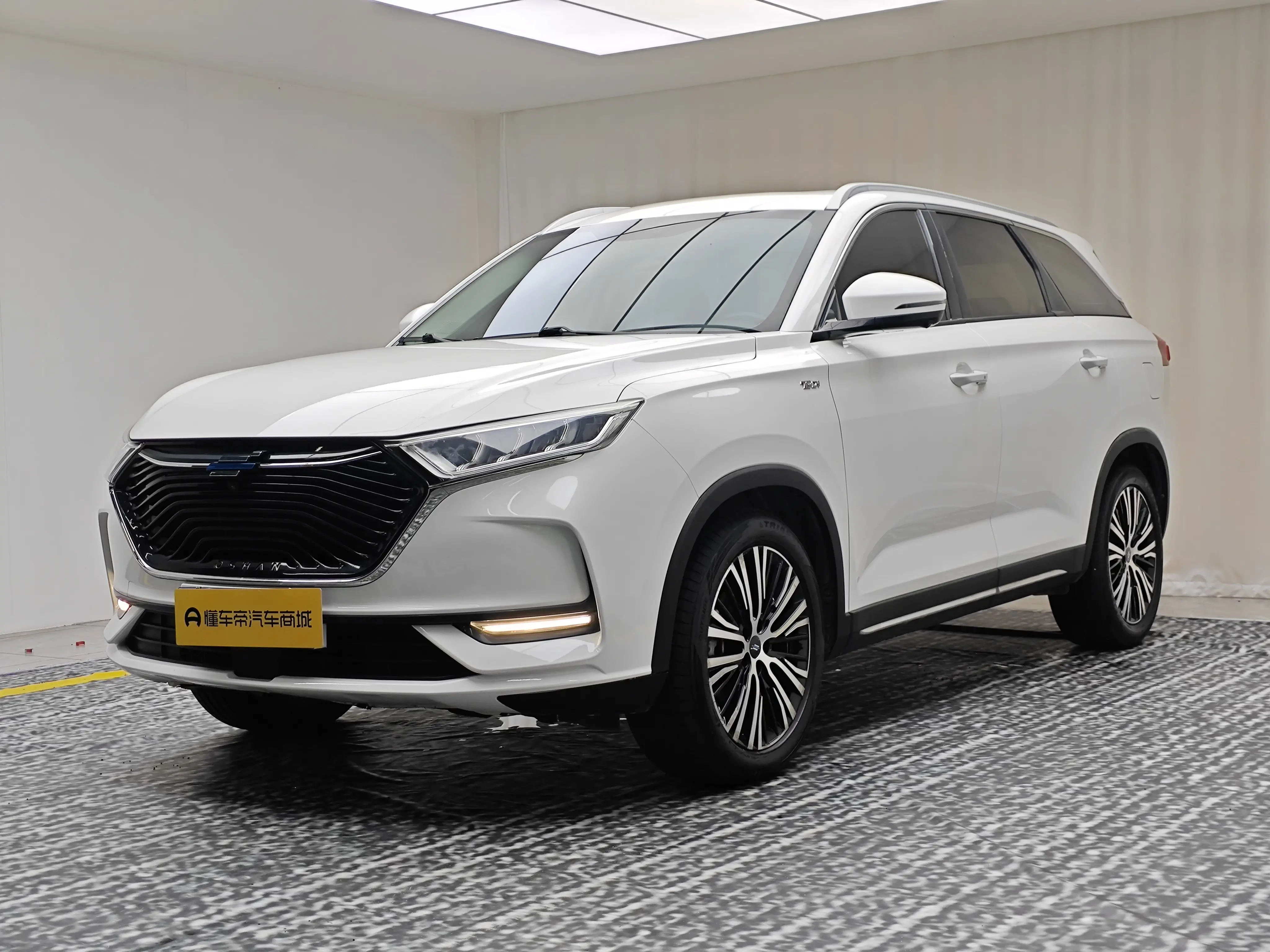 Oshan Changan Auchan X7