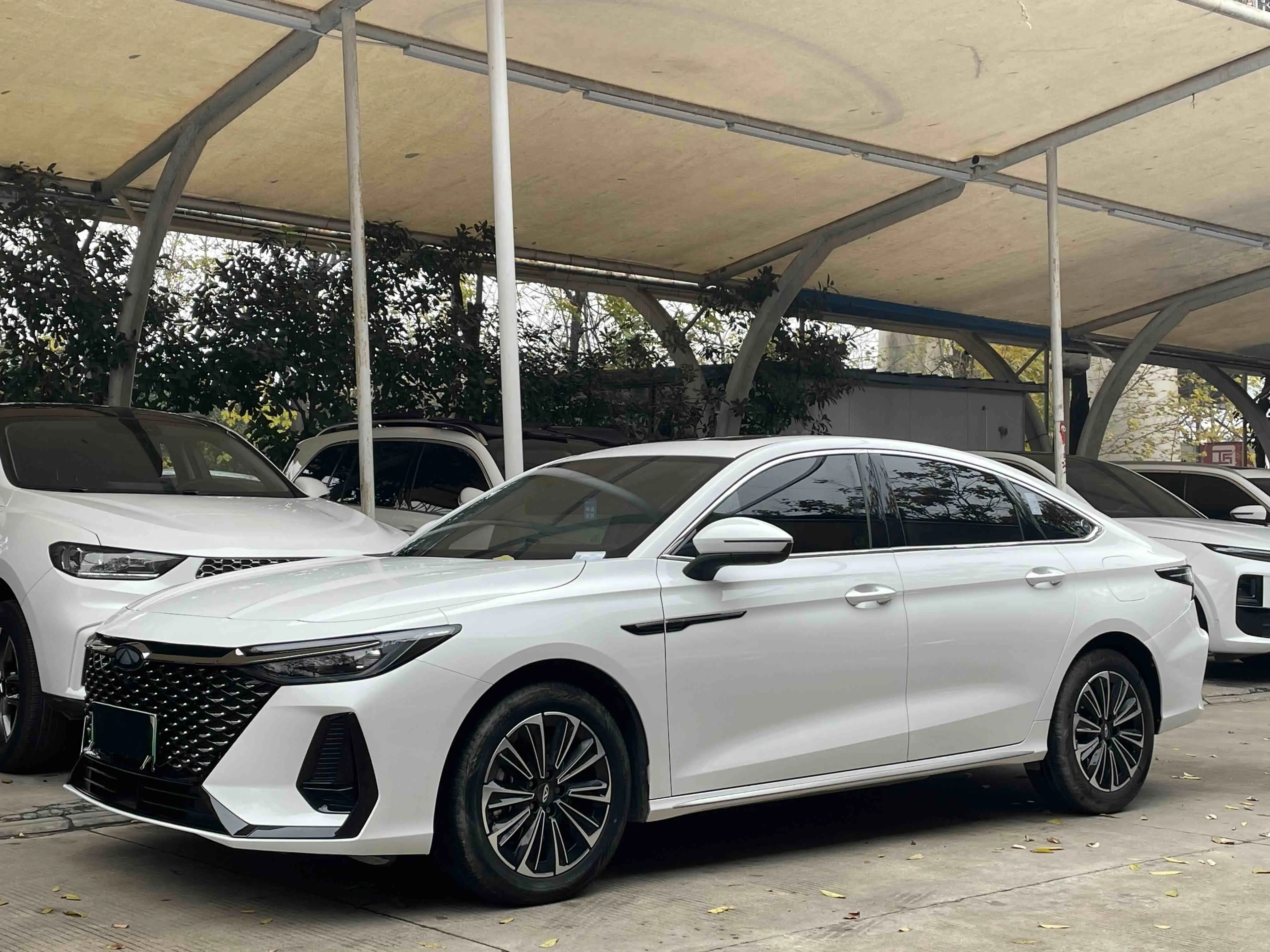 Chery Fengyun A8