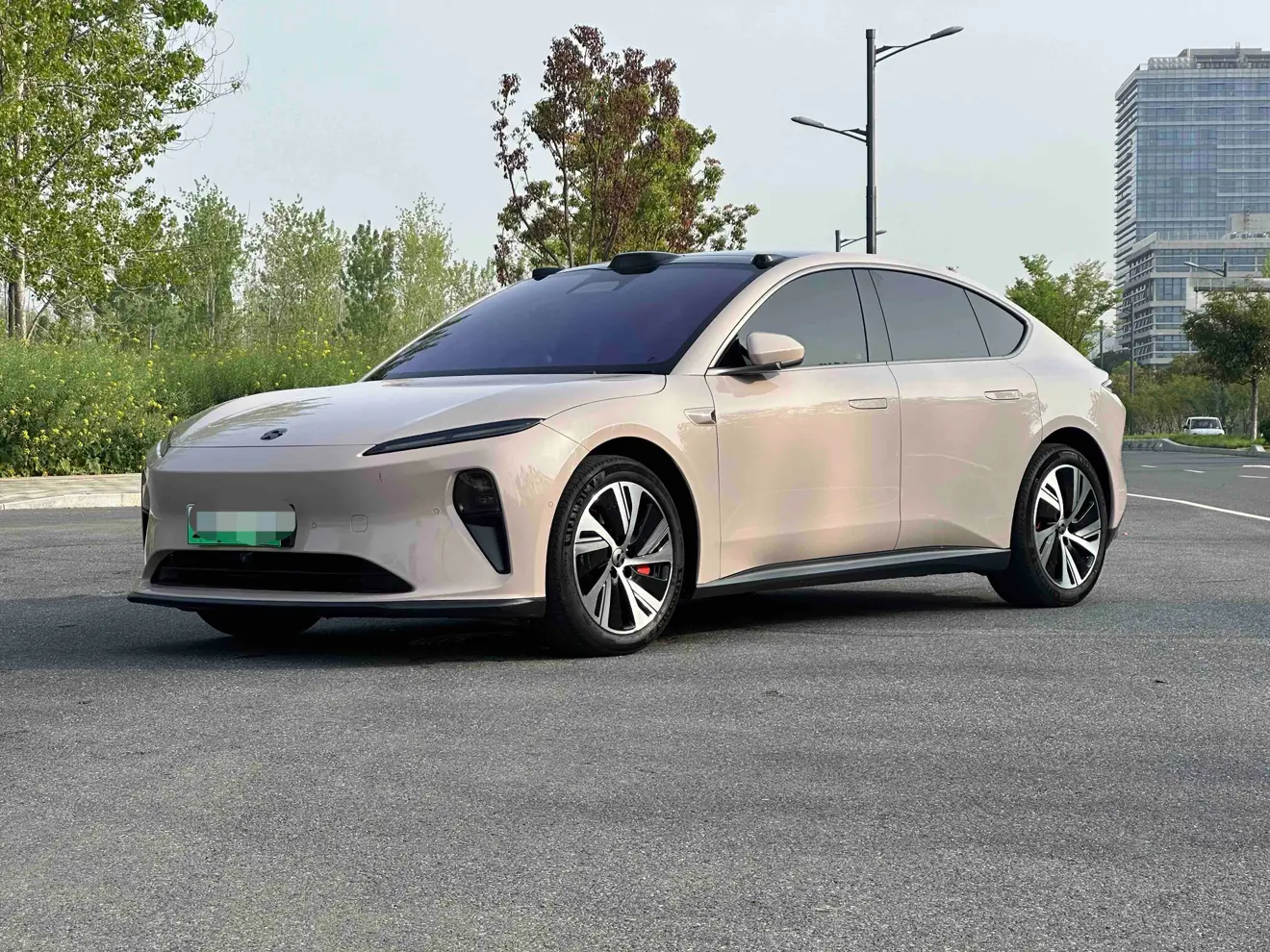 NIO ET5