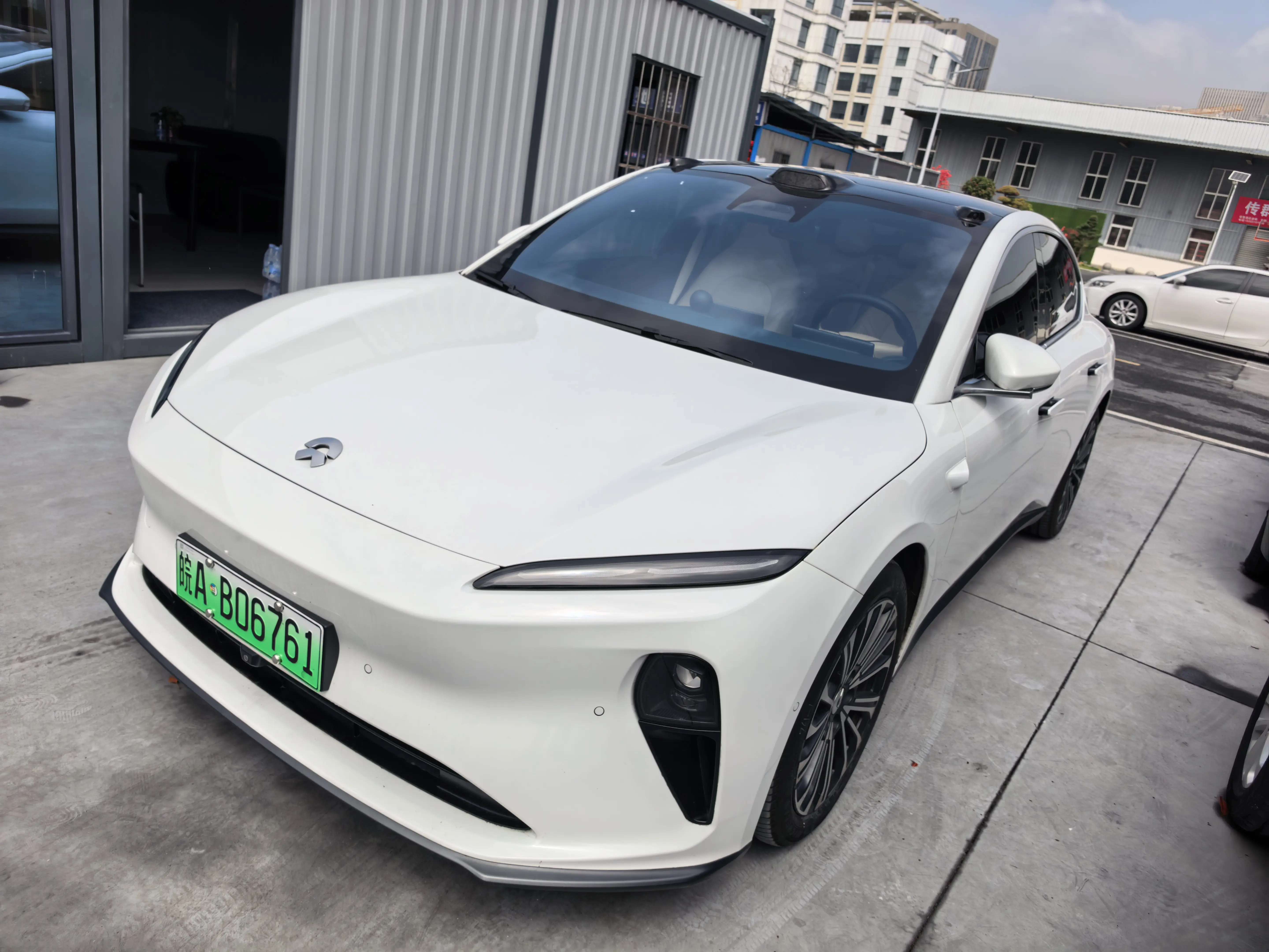 NIO ET5
