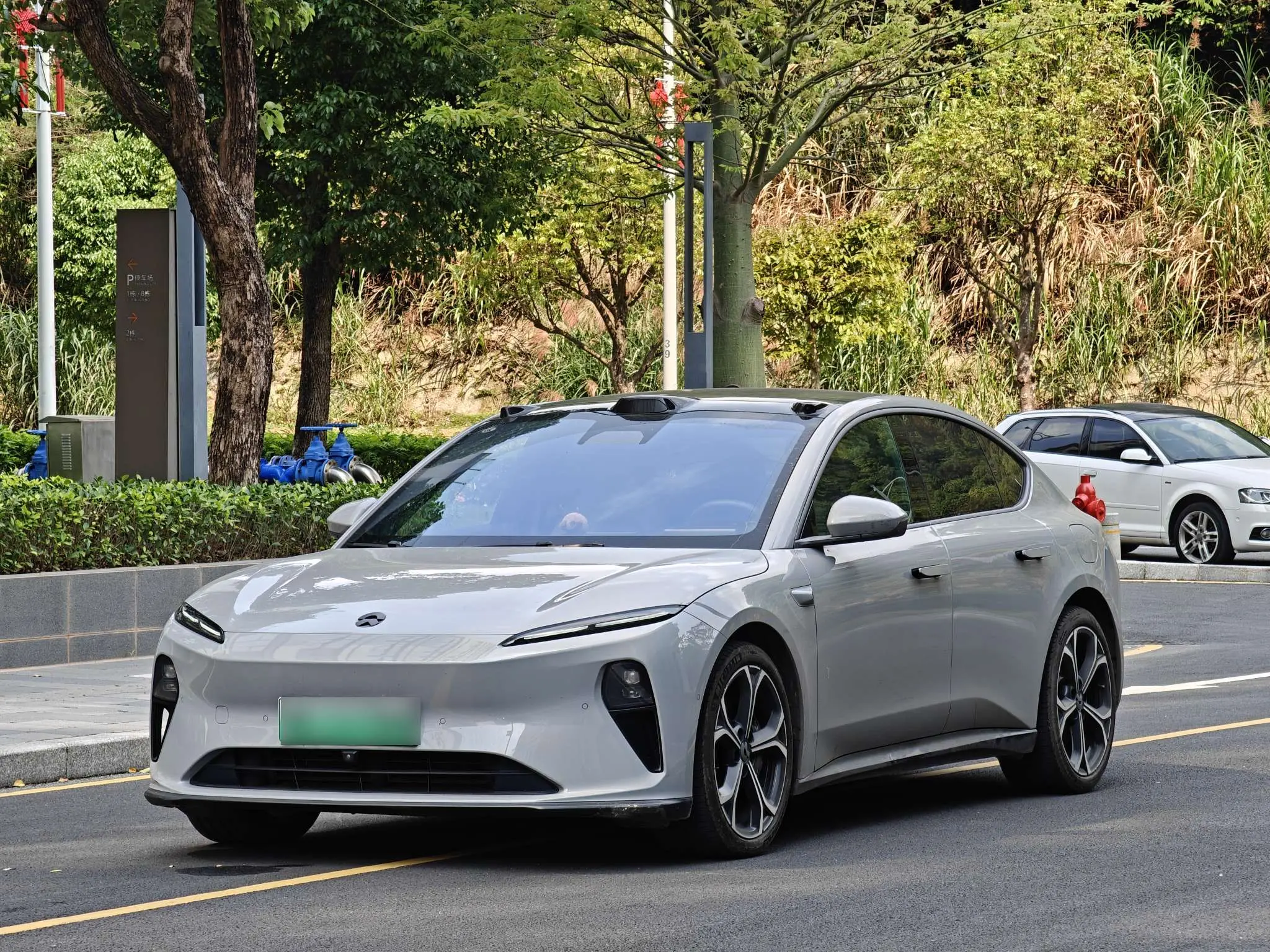NIO ET5