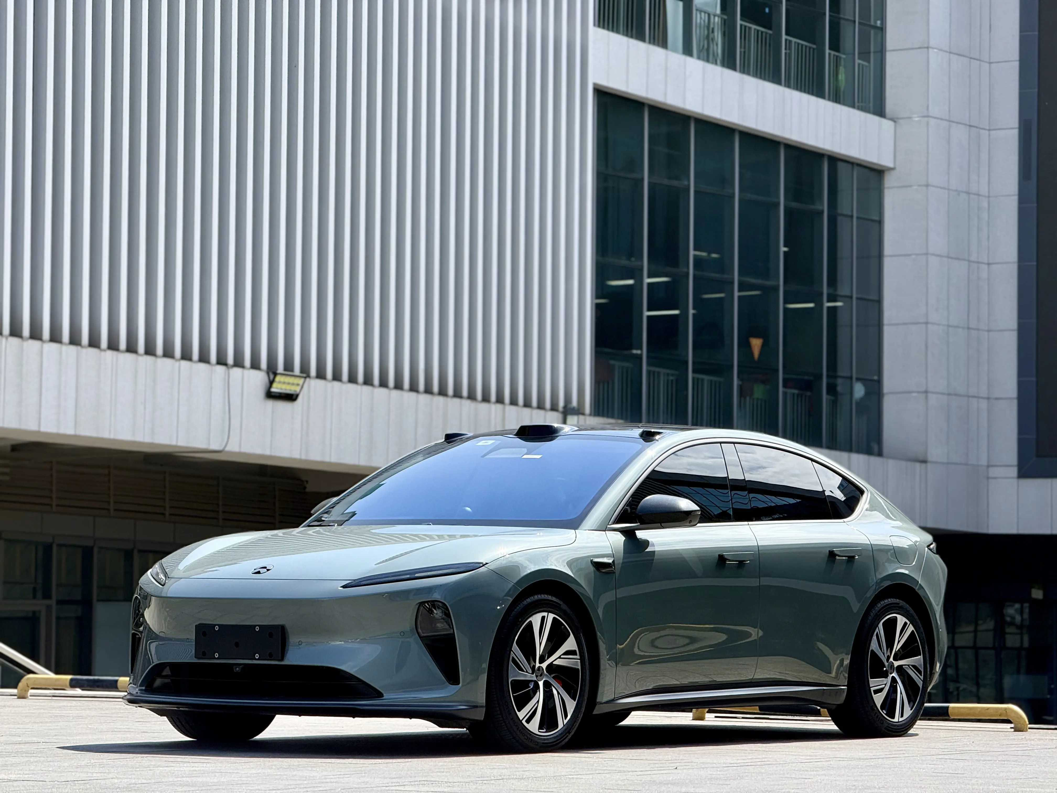 NIO ET5