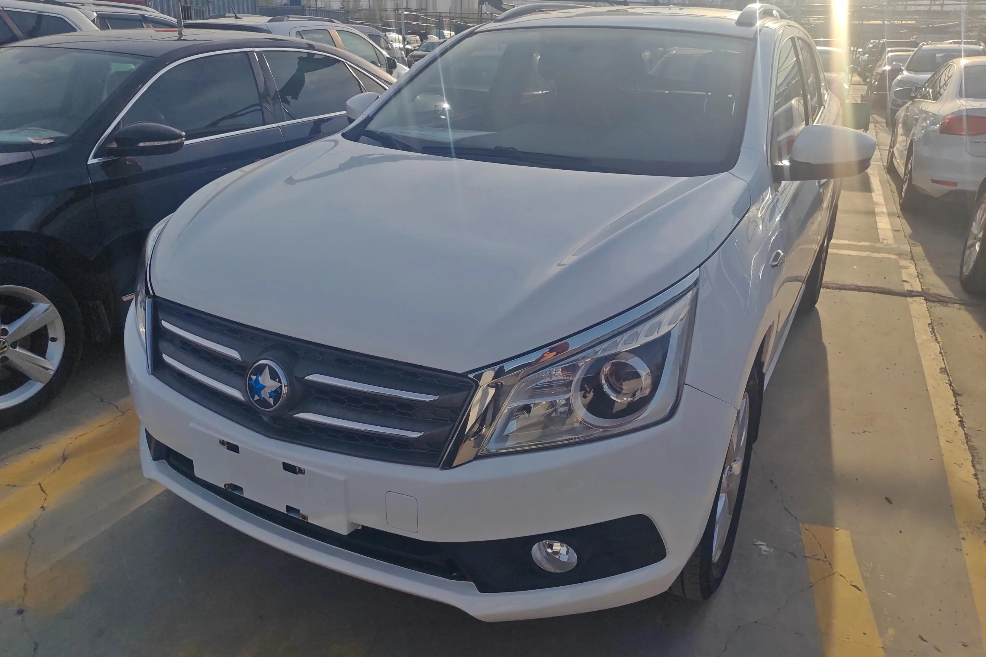 Kai Chen Venucia T70