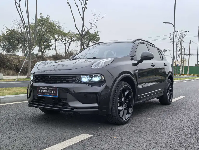 Lynk & Co 01