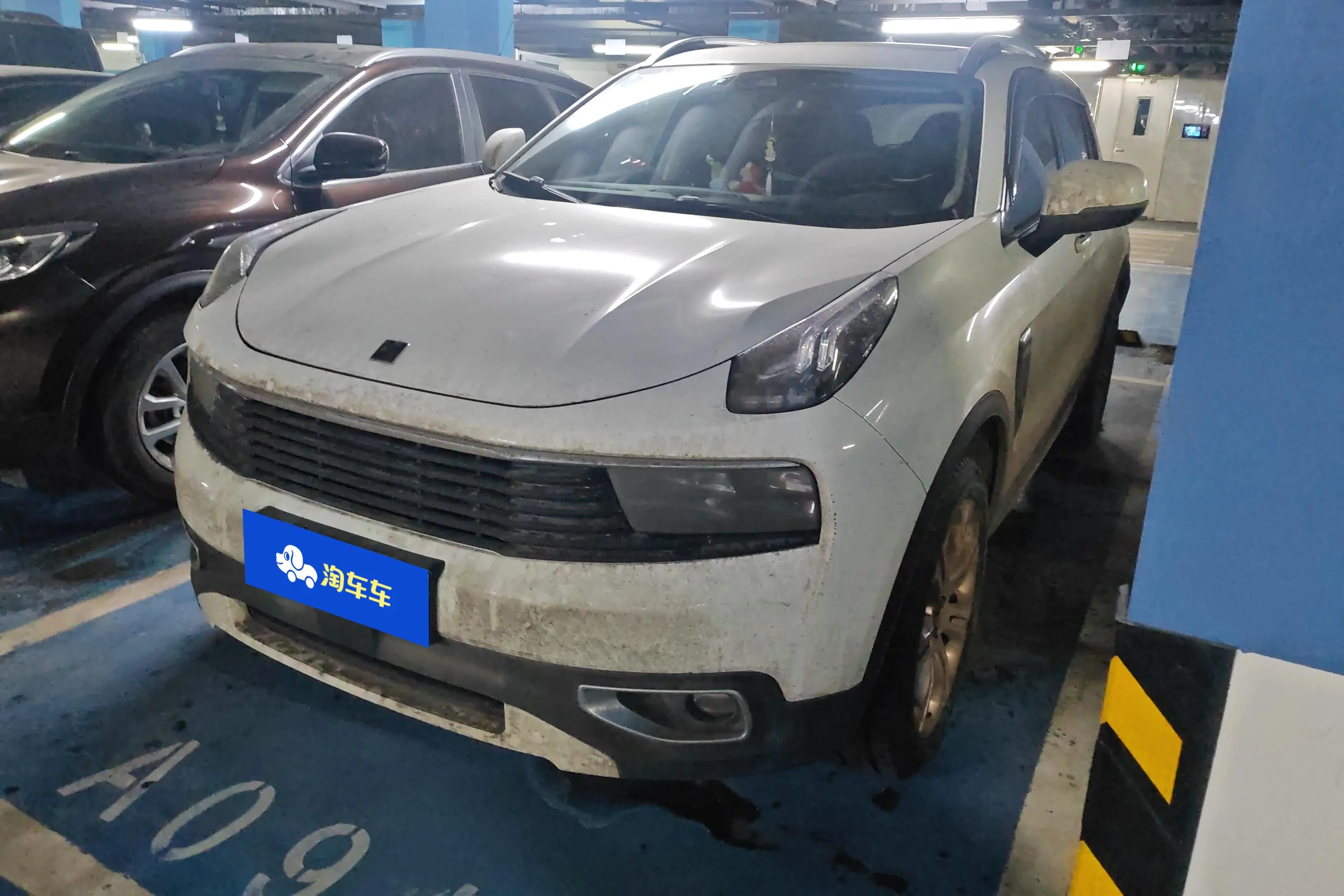 Lynk & Co 01