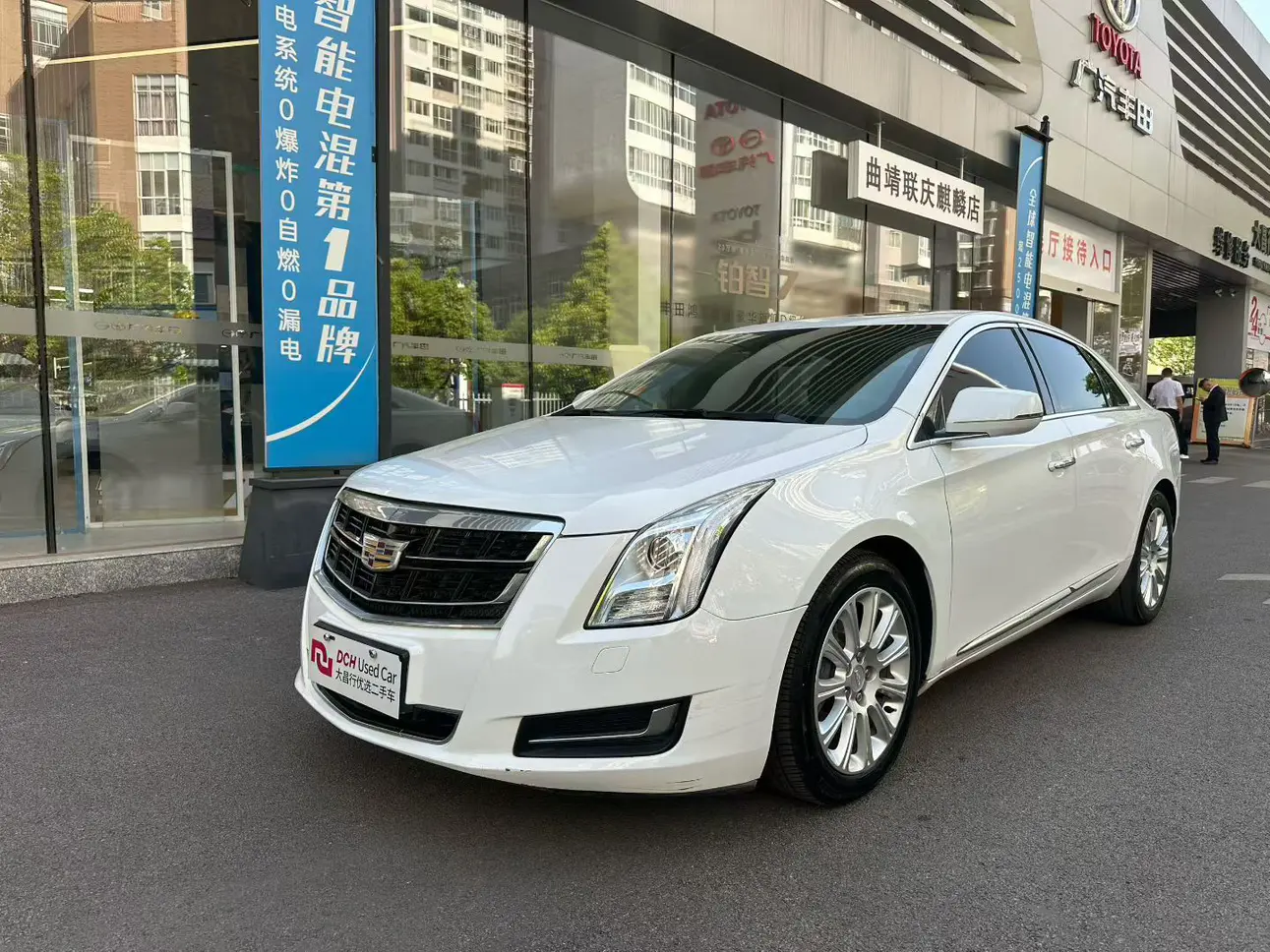 Cadillac XTS