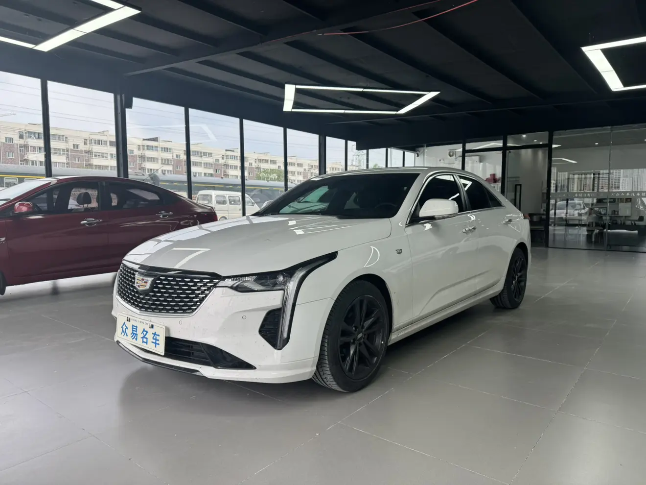 Cadillac CT4