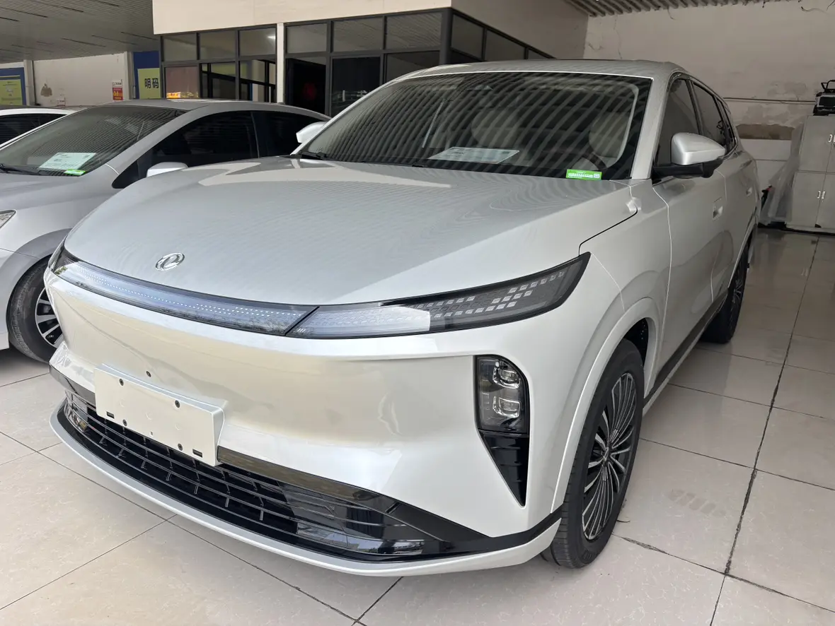 Dongfeng Fengshen L8 PHEV