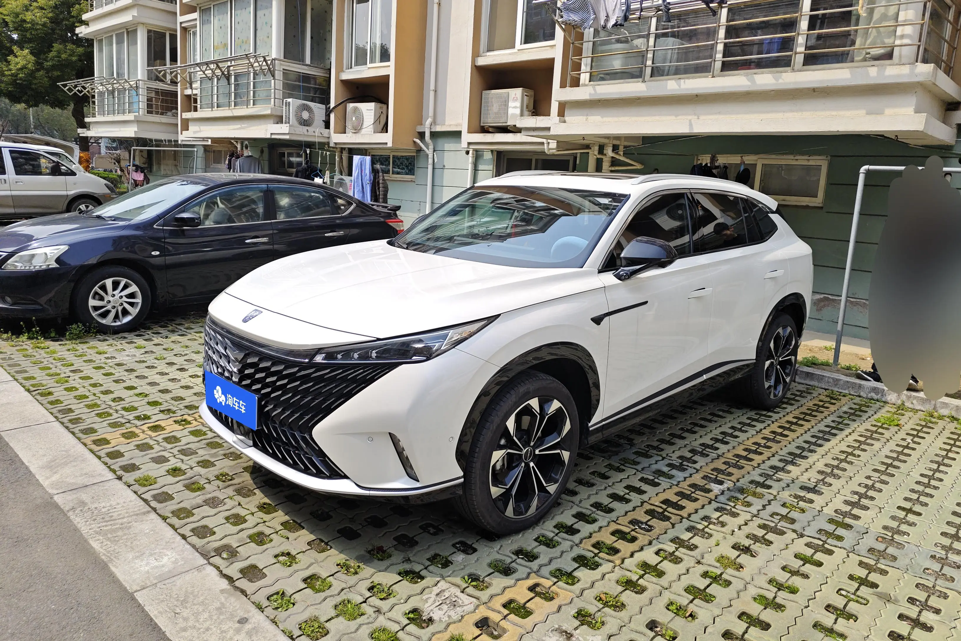 Roewe RX5