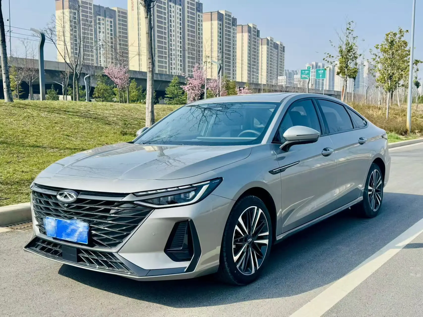 Chery Arrizo 8