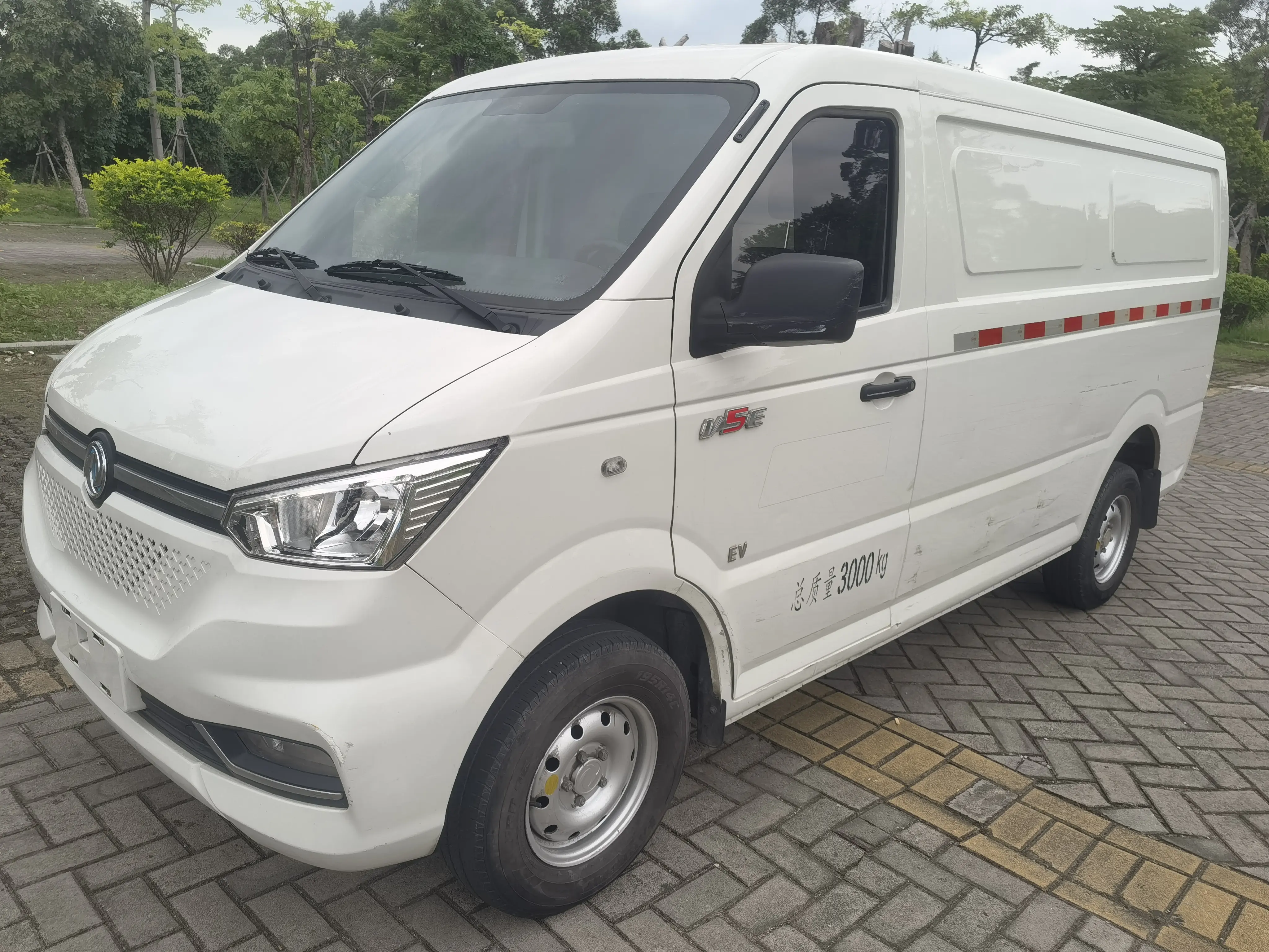 Dongfeng Yufeng EM26