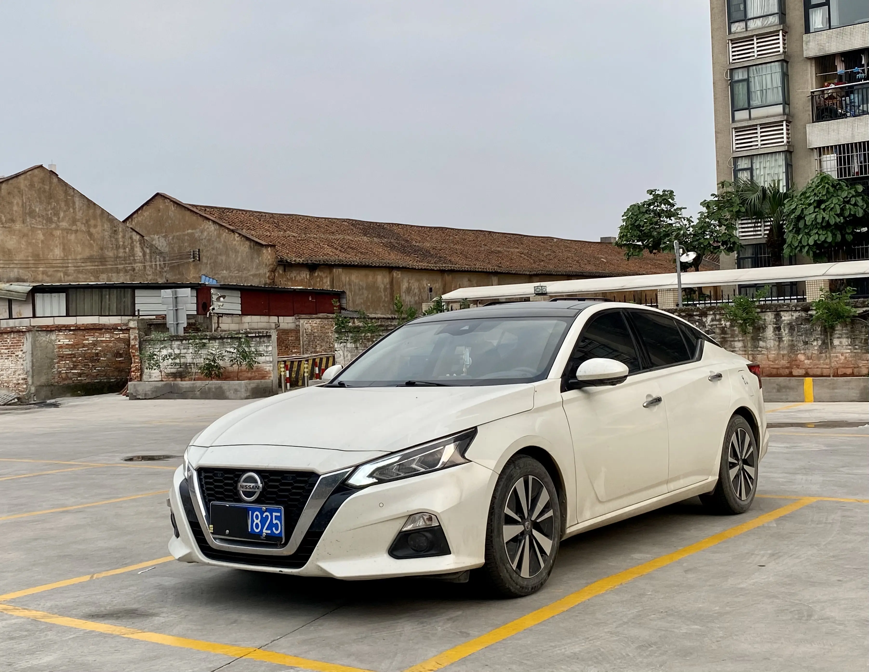 Nissan Altima