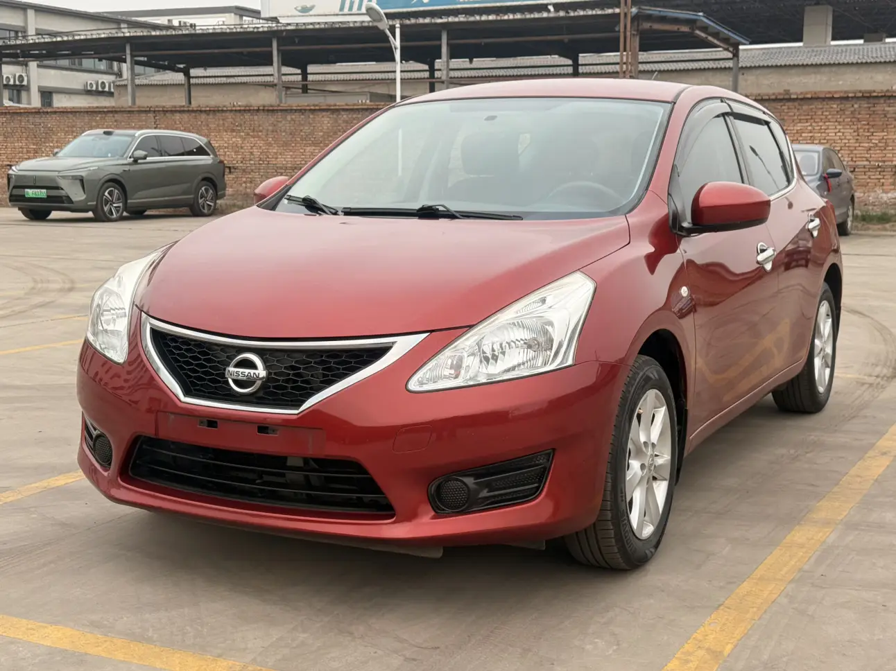 Nissan Tiida