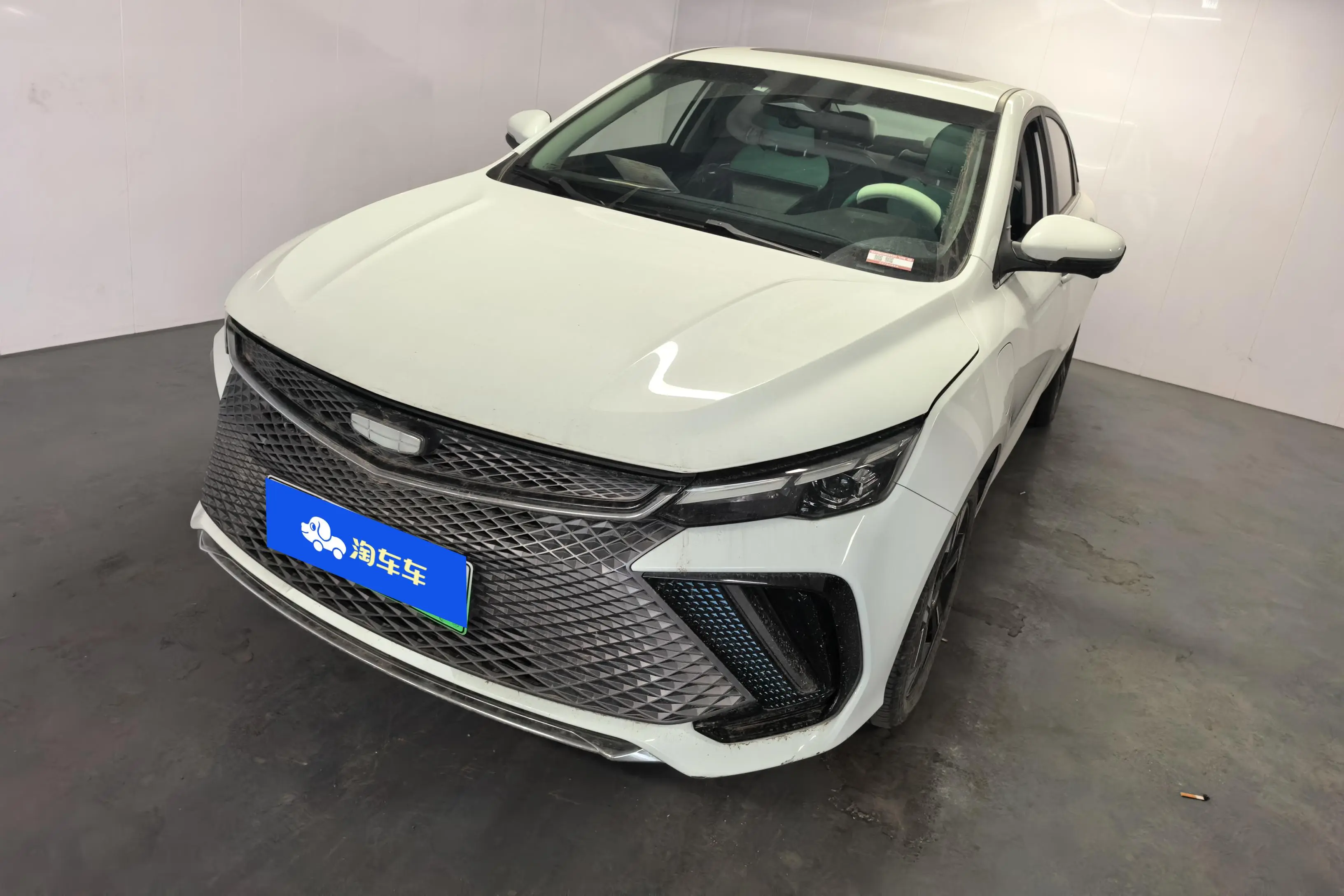 Geely Emgrand L HiP