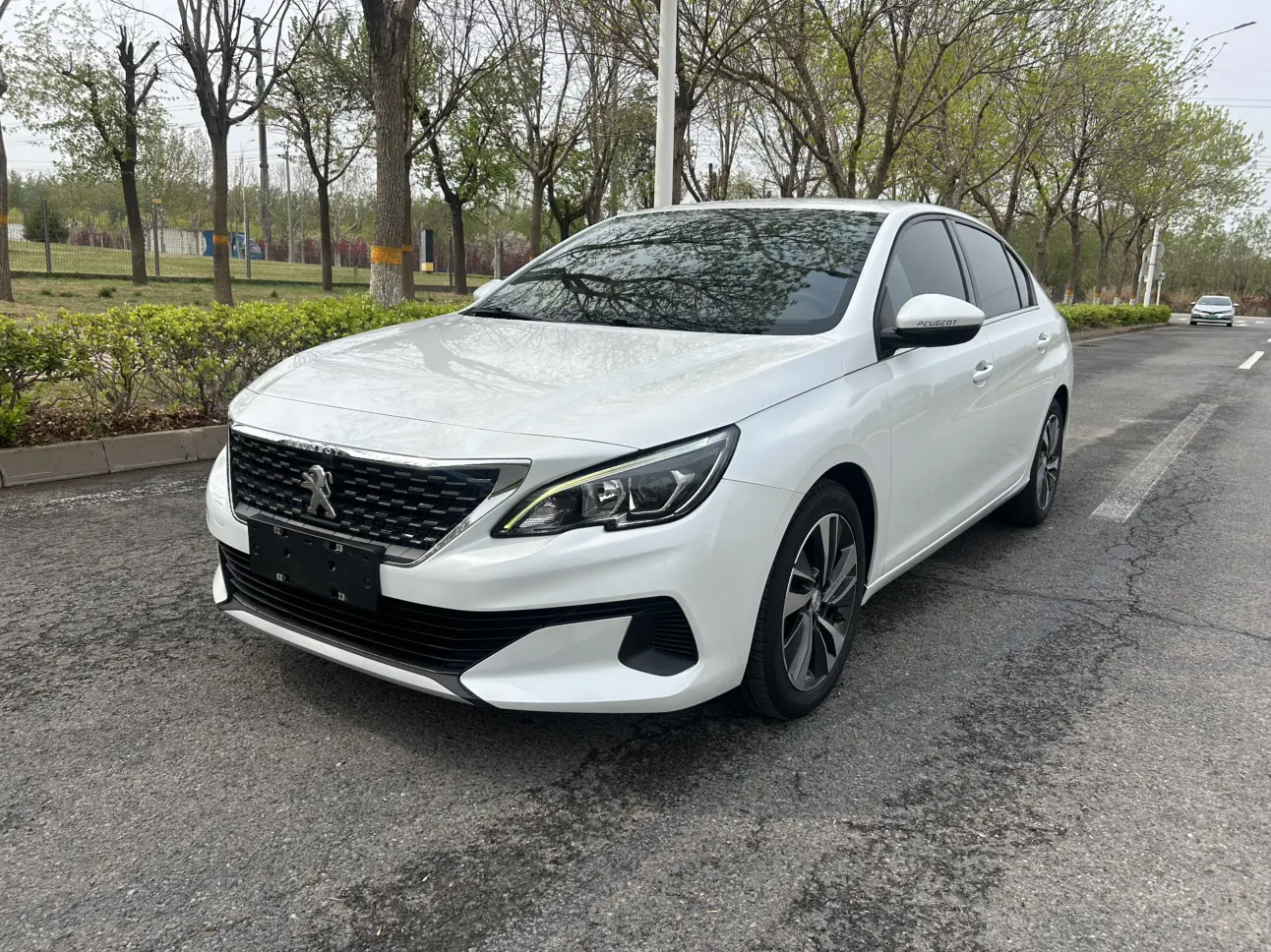 Peugeot 408