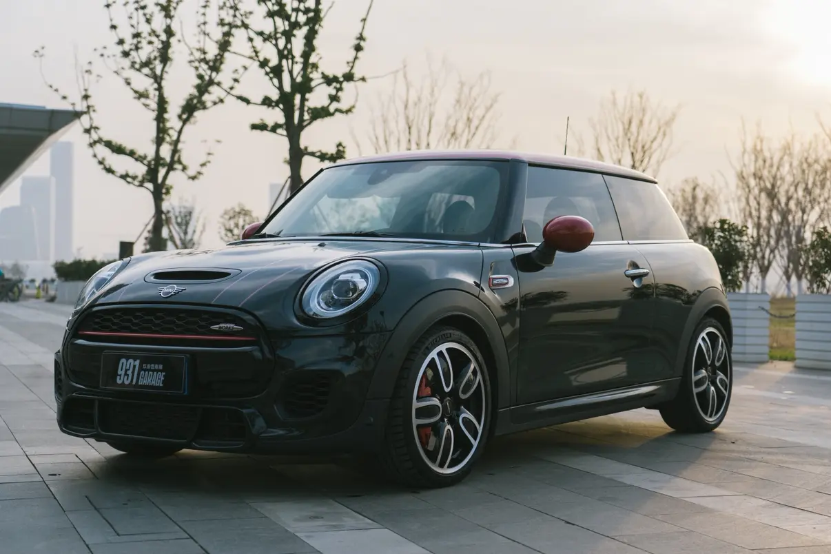 MINI JCW