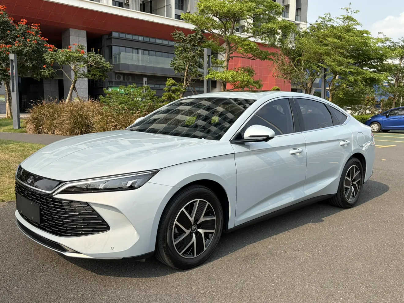 BYD Qin L DM