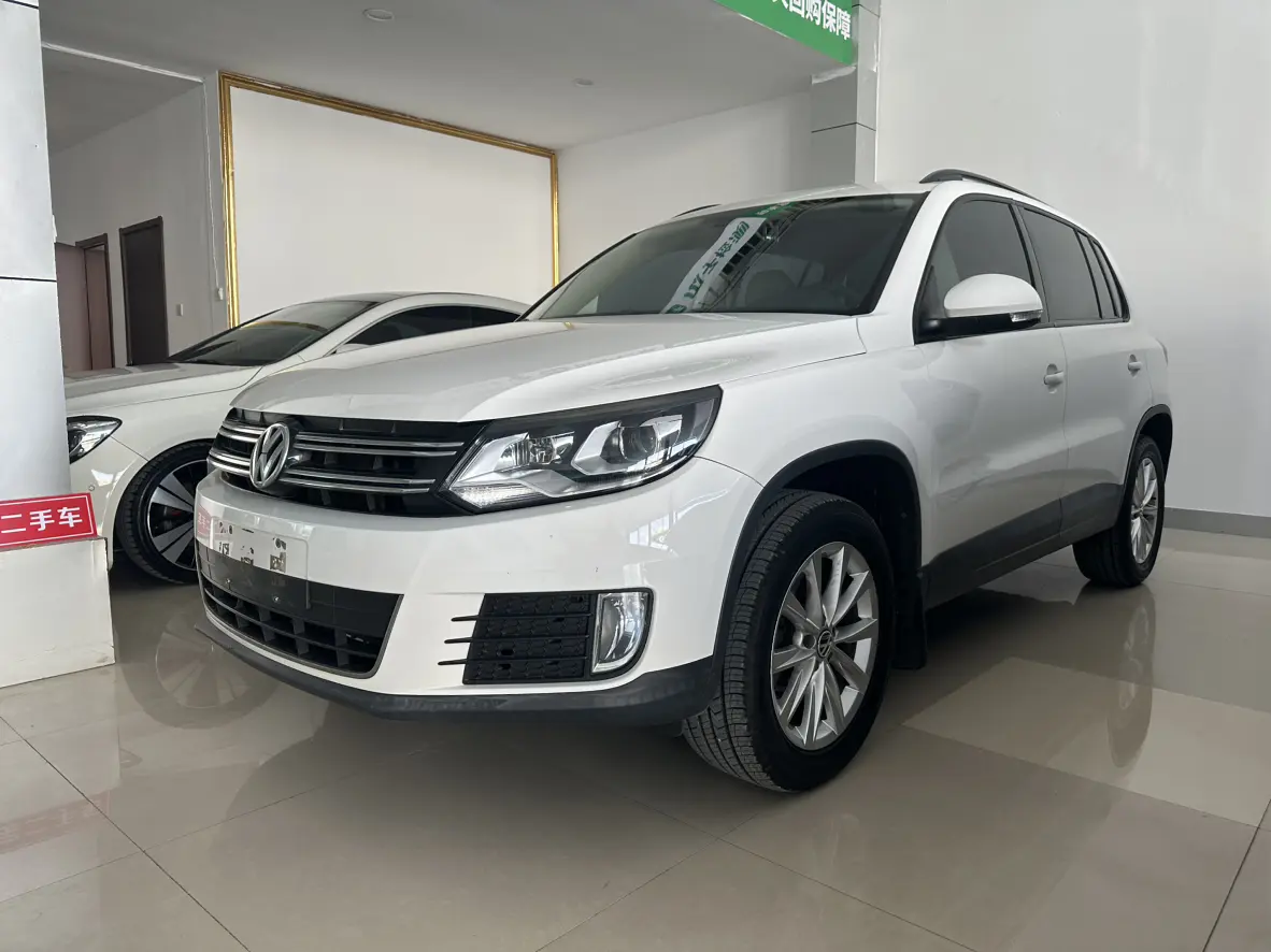 Volkswagen Tiguan (Tharu)