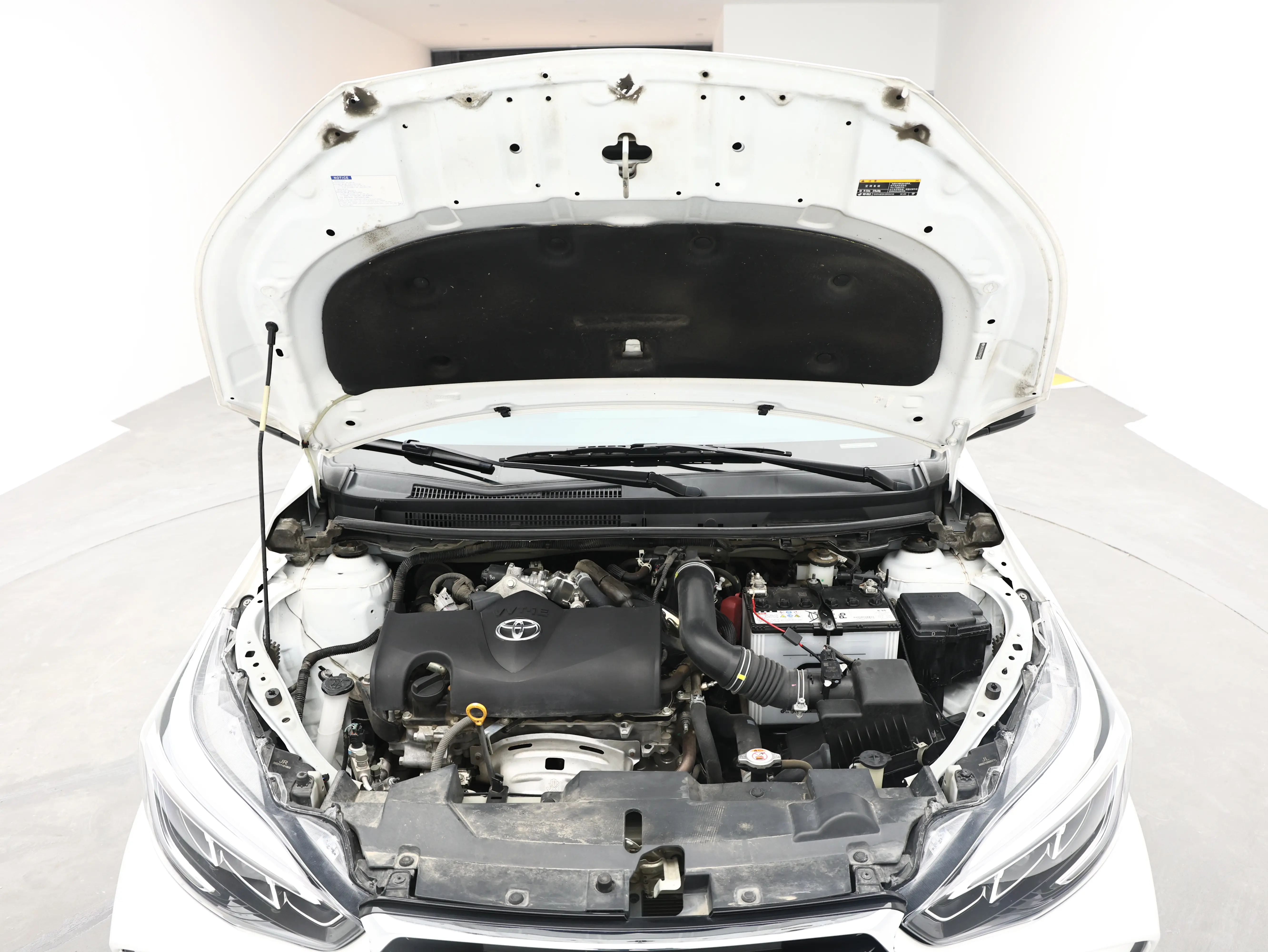 Toyota Yaris L