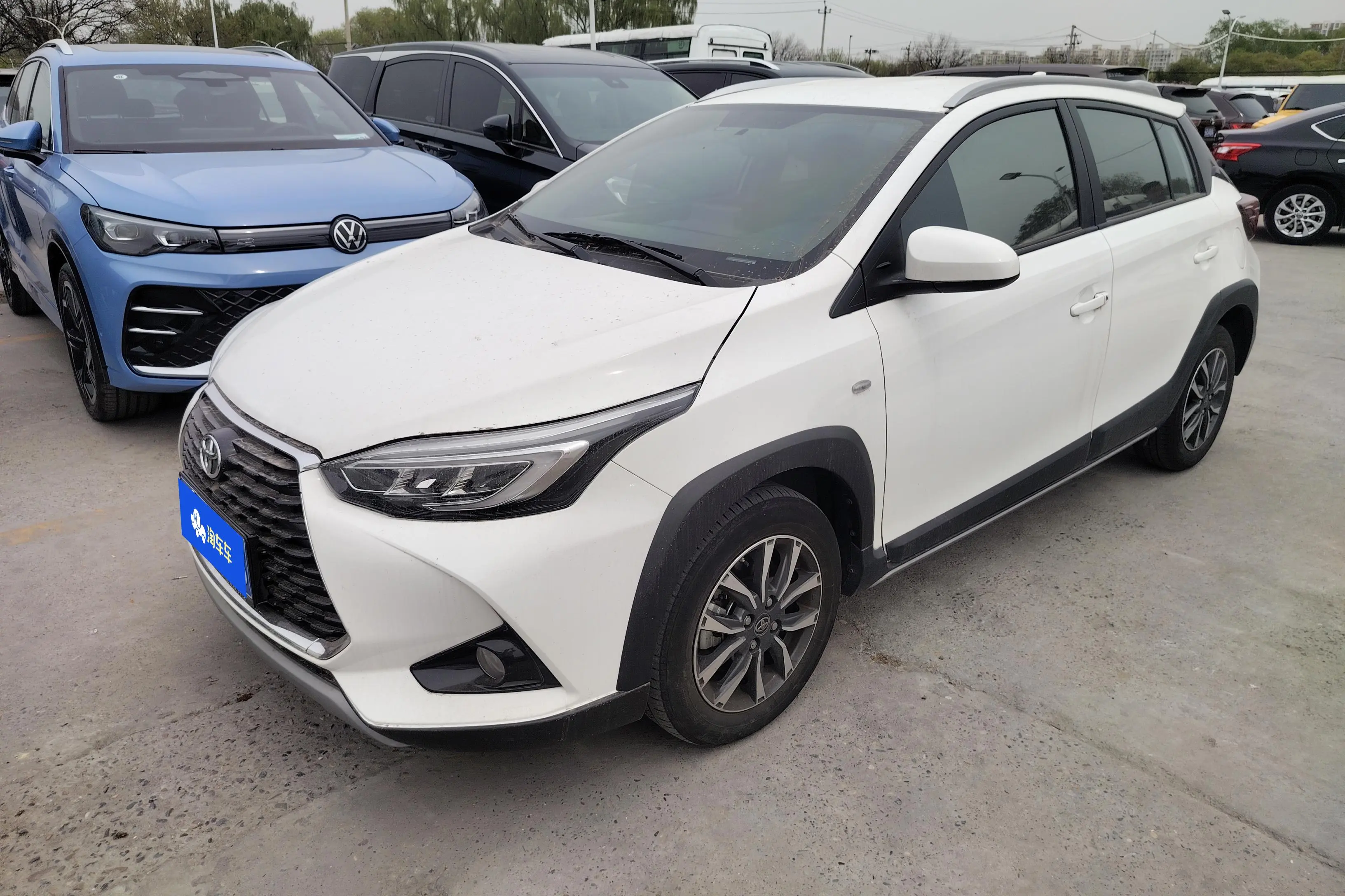 Toyota Yaris L